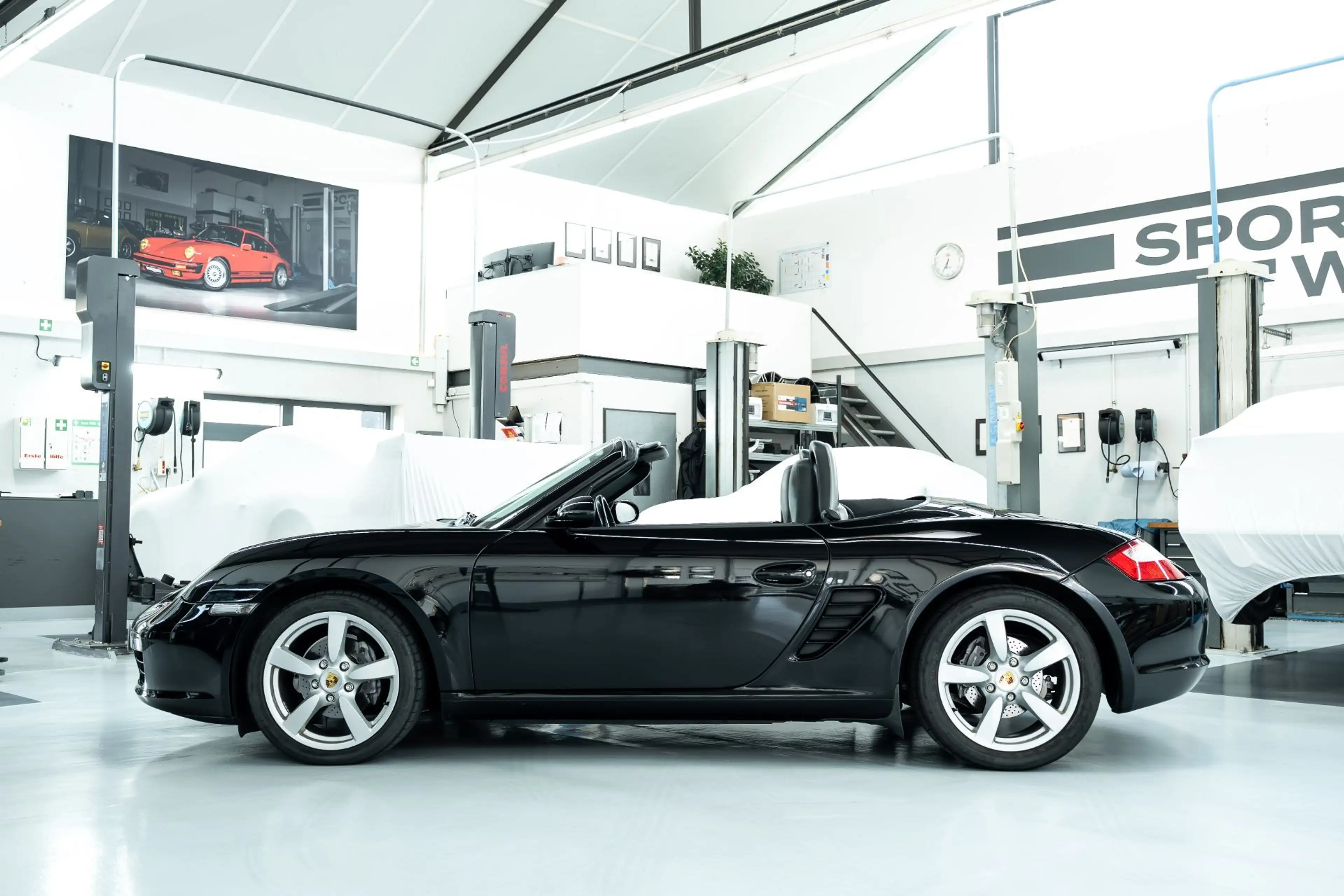 Porsche Boxster 2.7 — photo 2