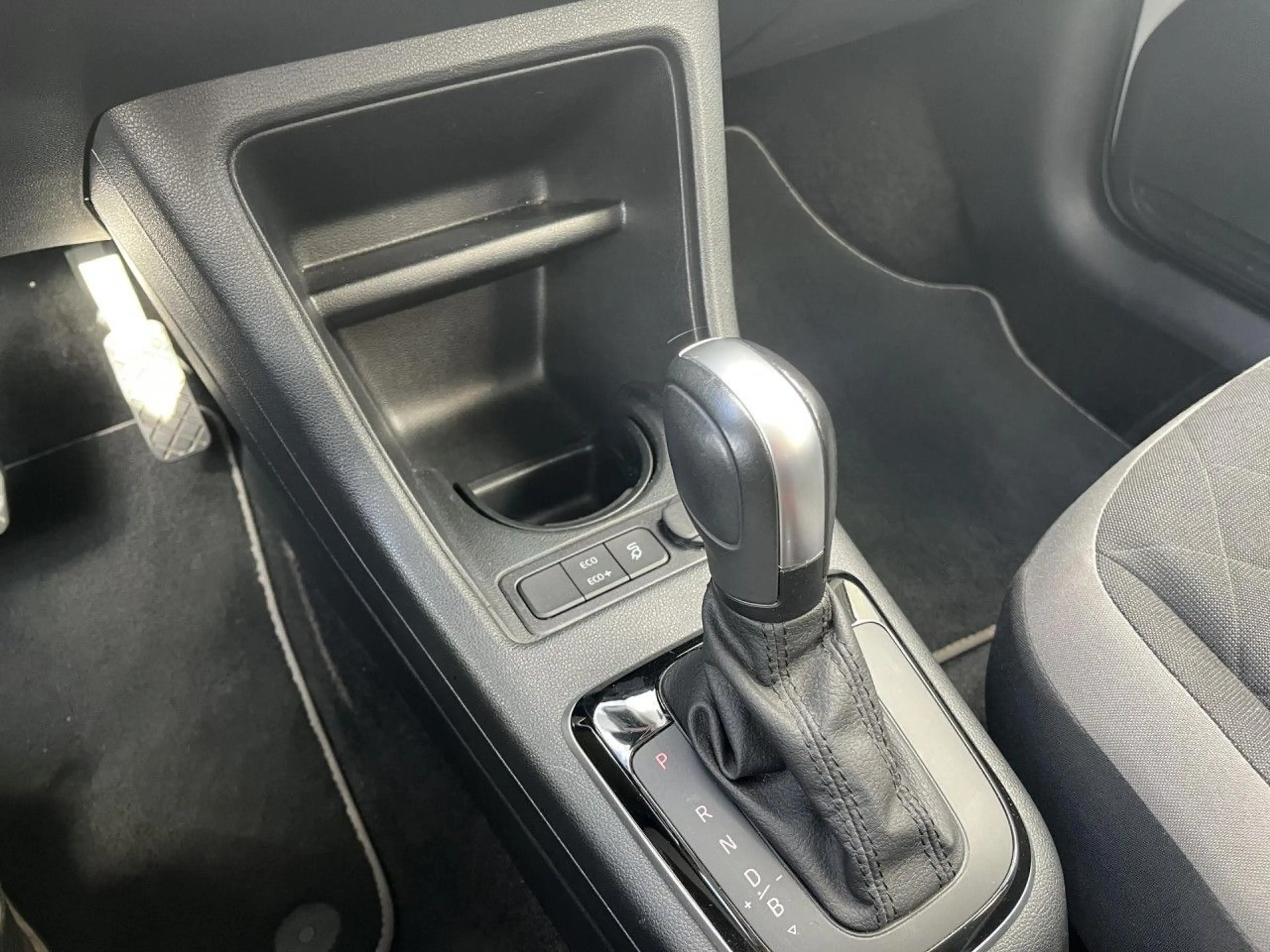 Volkswagen e-up! e-up Plus Style 32,3 kWh GAR 08/27 Bluetooth — photo 14