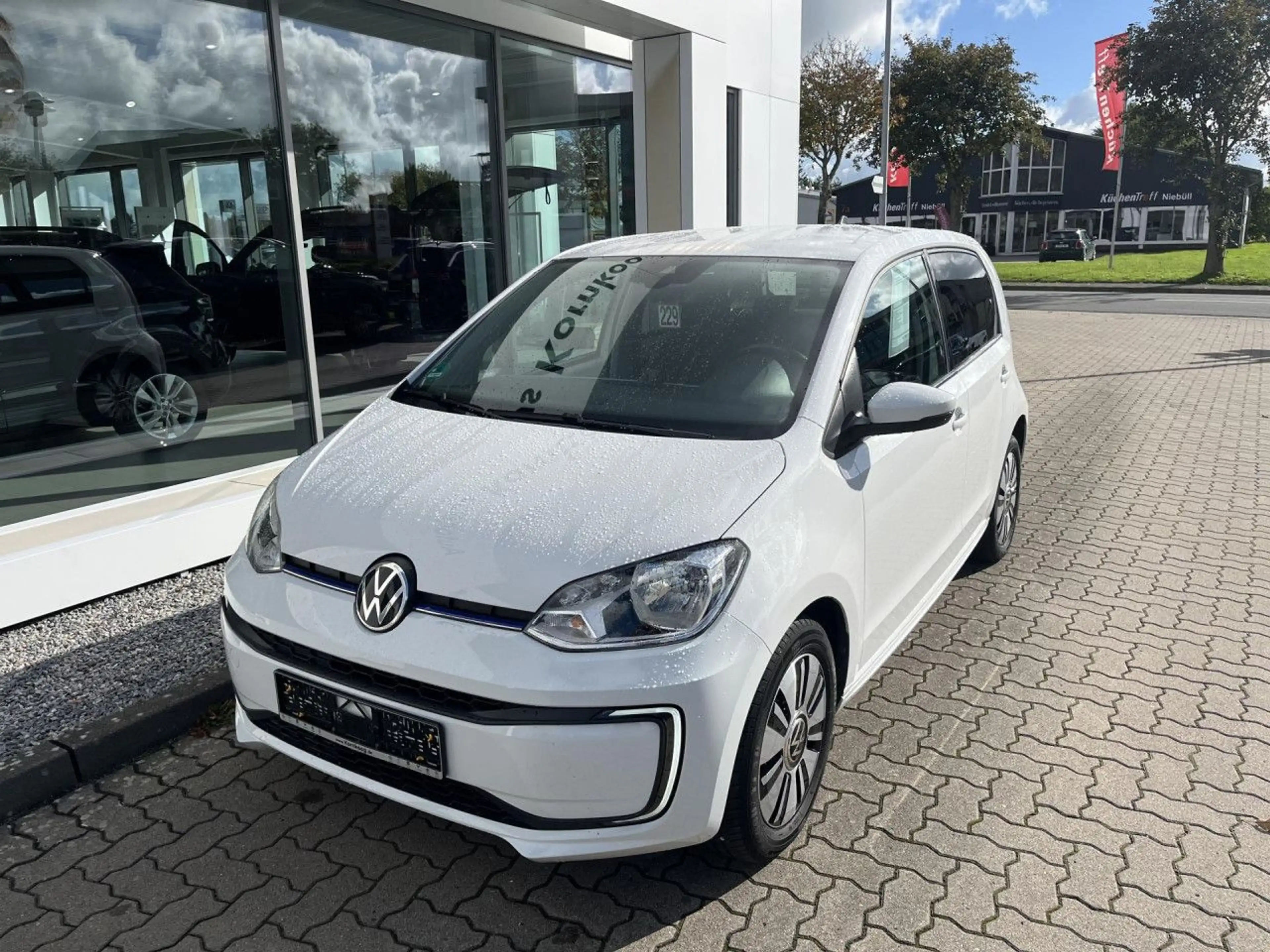 Volkswagen e-up! e-up Plus Style 32,3 kWh GAR 08/27 Bluetooth — photo 2