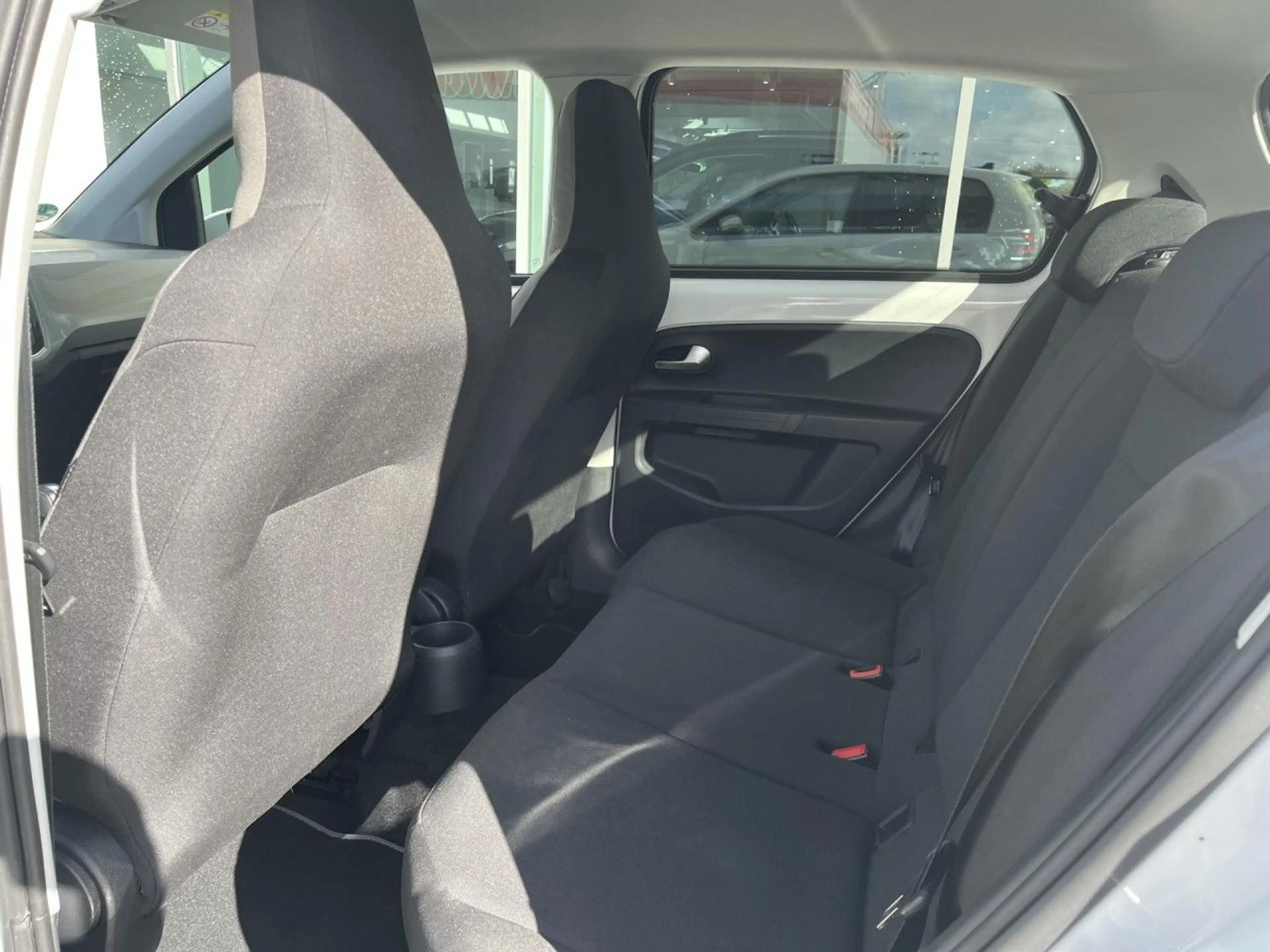 Volkswagen e-up! e-up Plus Style 32,3 kWh GAR 08/27 Bluetooth — photo 6