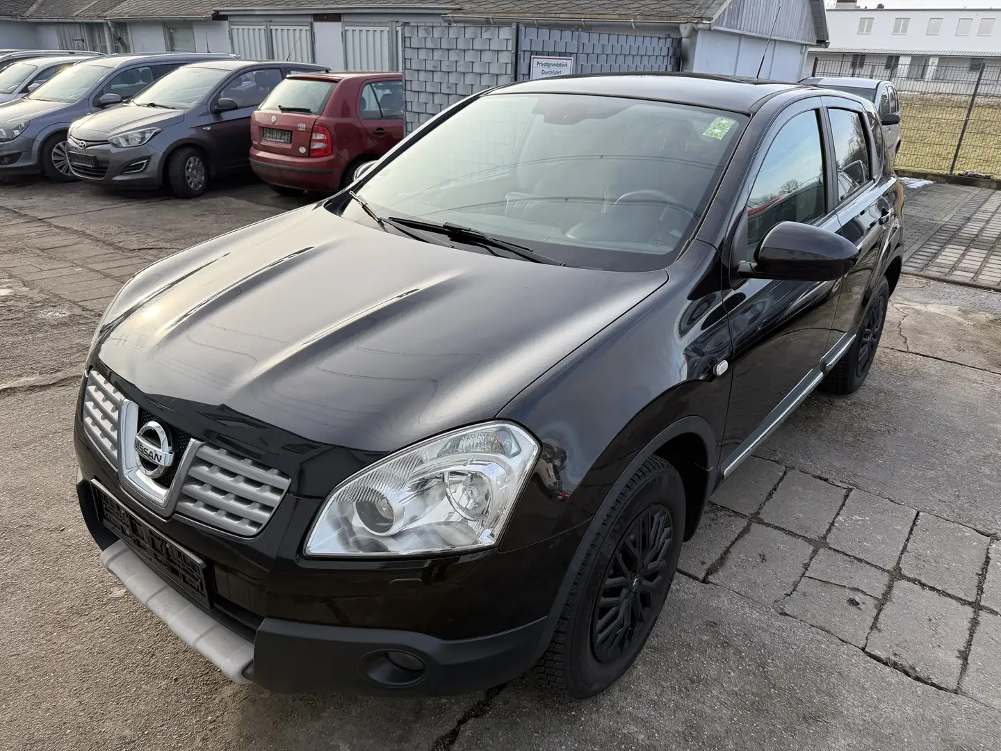 Nissan Qashqai Tekna 4X4, Leder, Navi Schwarz - 1