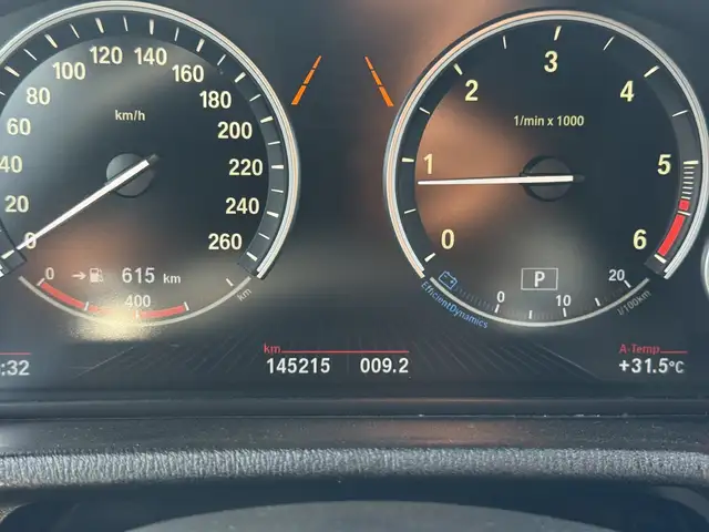 BMW X4 view 10