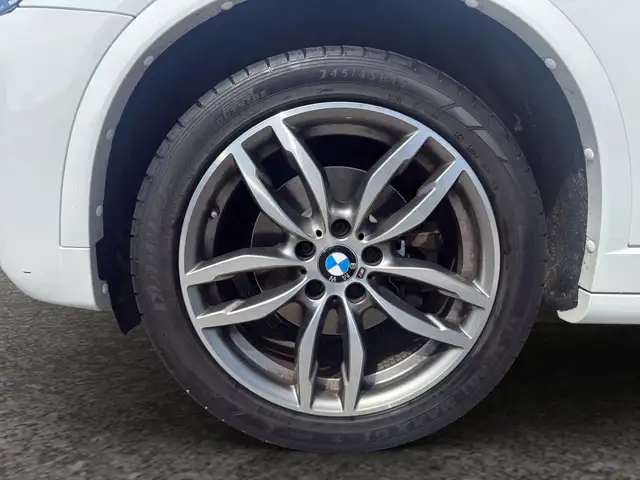 BMW X4 view 7