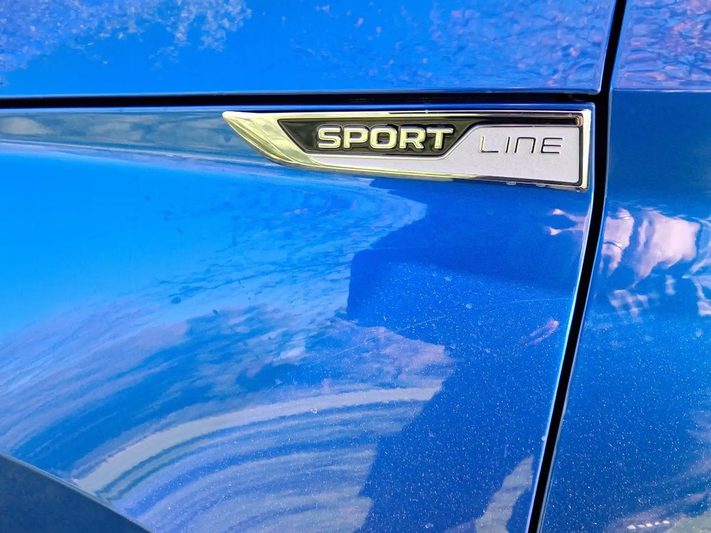 Skoda Kodiaq Kodiaq Diesel 2.0 TDI DSG Sportline Modrá - 2