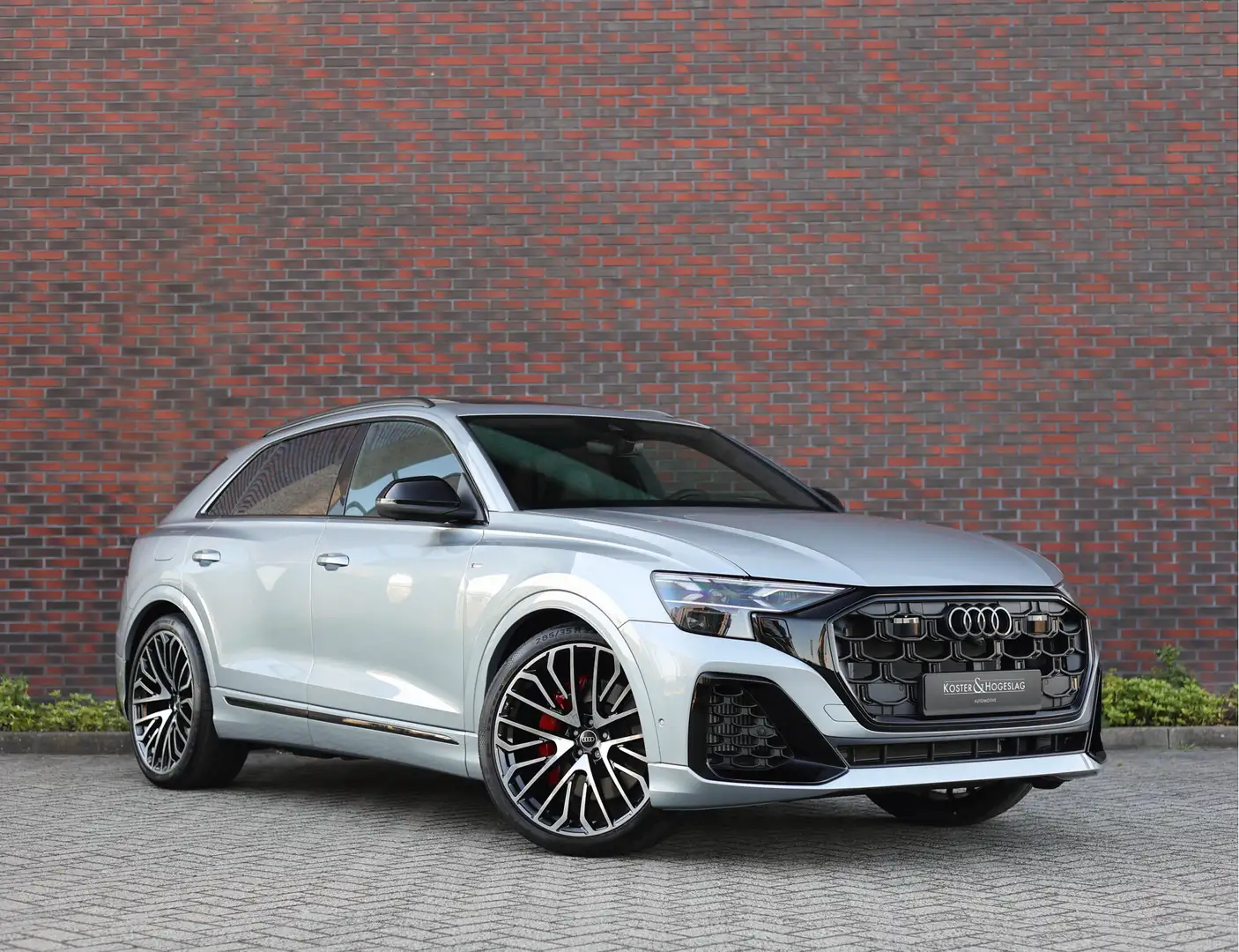 Audi Q8 60 TFSI e Quattro Pro Line S Competition | Massage Argintiu - 1