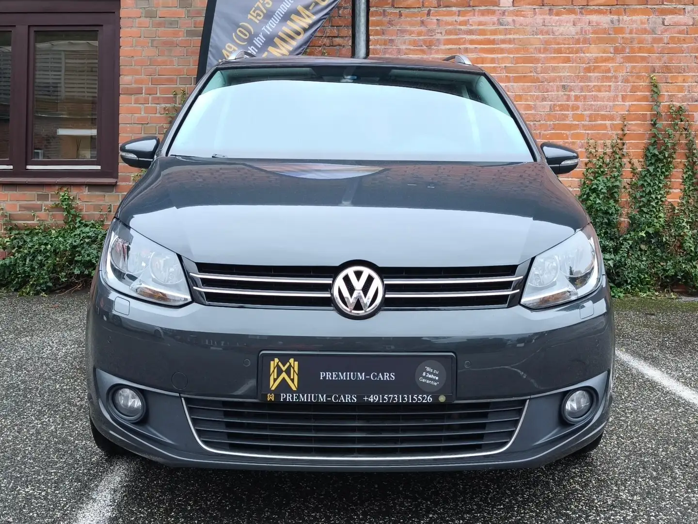 Volkswagen Touran Cup+ Top Zustand+ Service Neu+ bis zu 5J Garantie Grau - 2