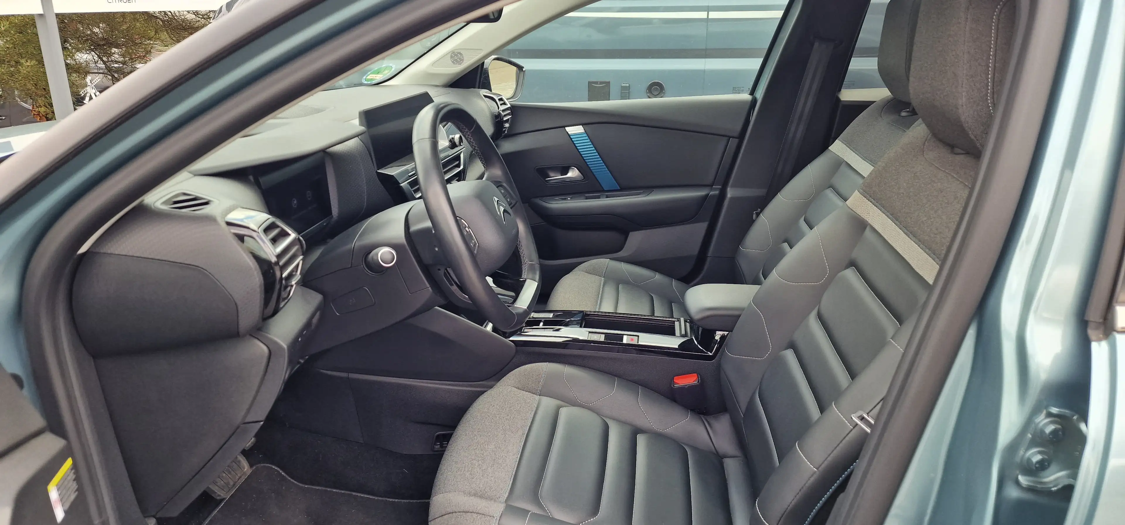 Citroen E-C4 Electric C4 Elektro 136 SHINE — photo 7