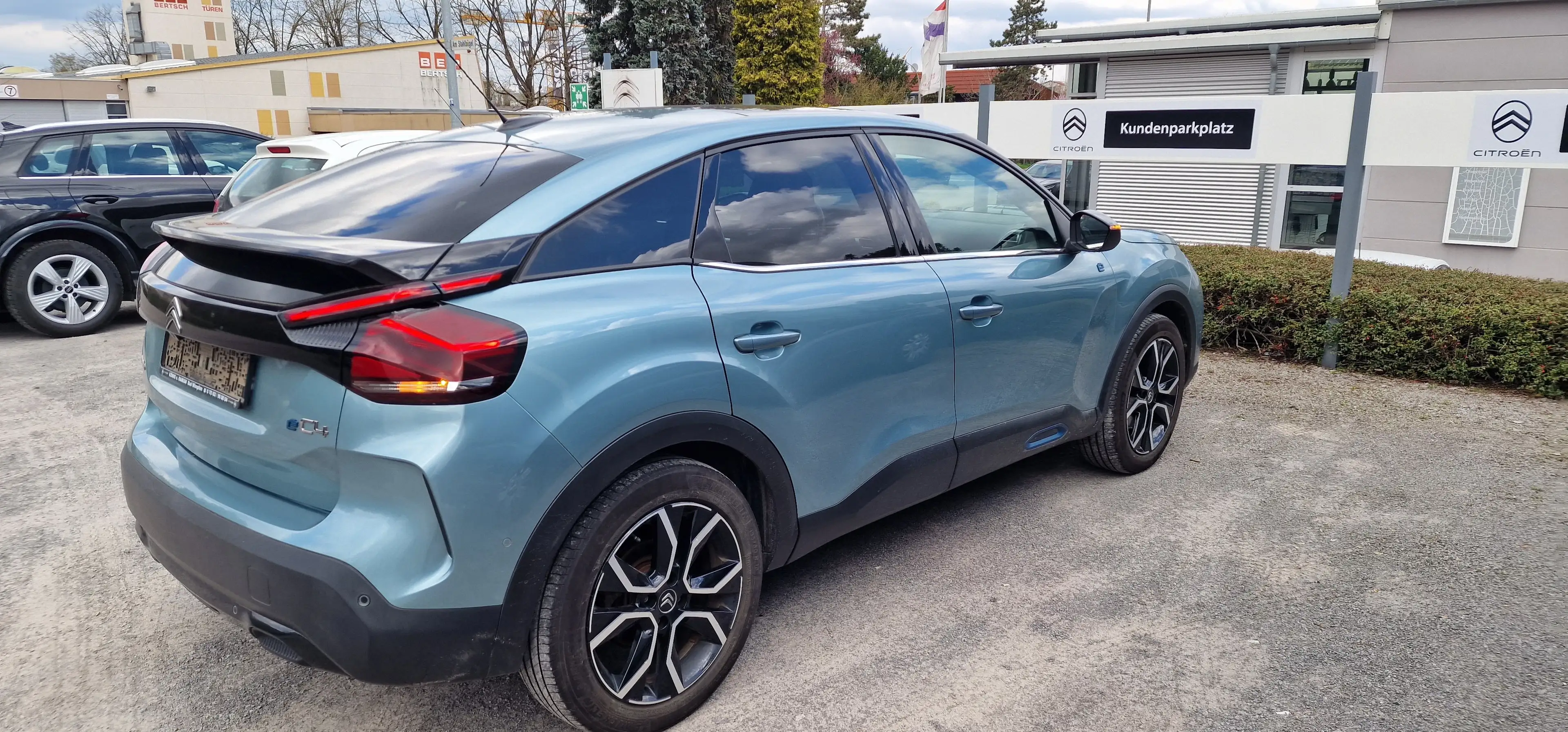 Citroen E-C4 Electric C4 Elektro 136 SHINE — photo 2