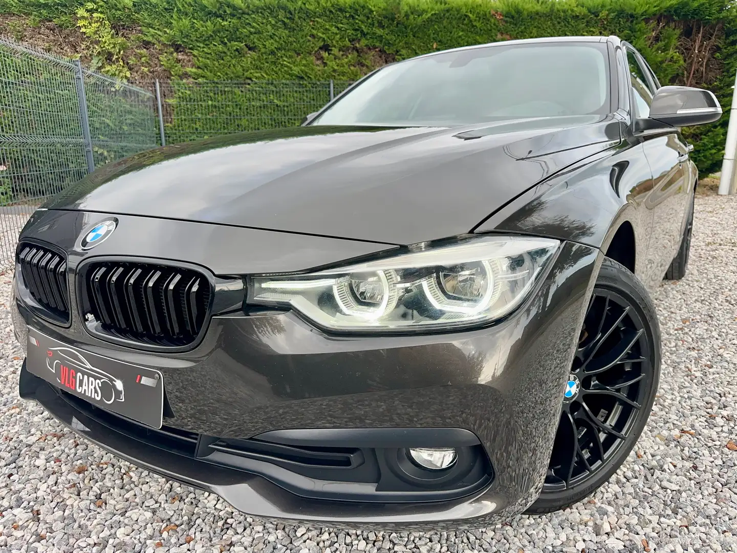 BMW 316 316 dA 116cv Euro 6b / B. Auto / LED / Carnet Zwart - 2