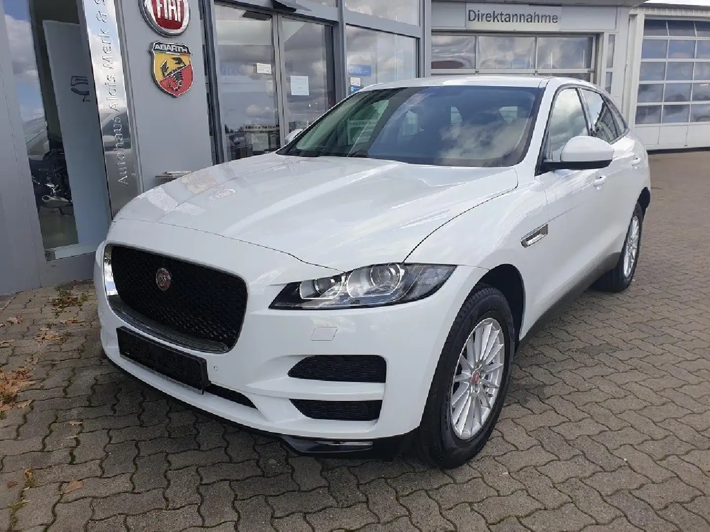 Jaguar F-Pace Pure Blanco - 1