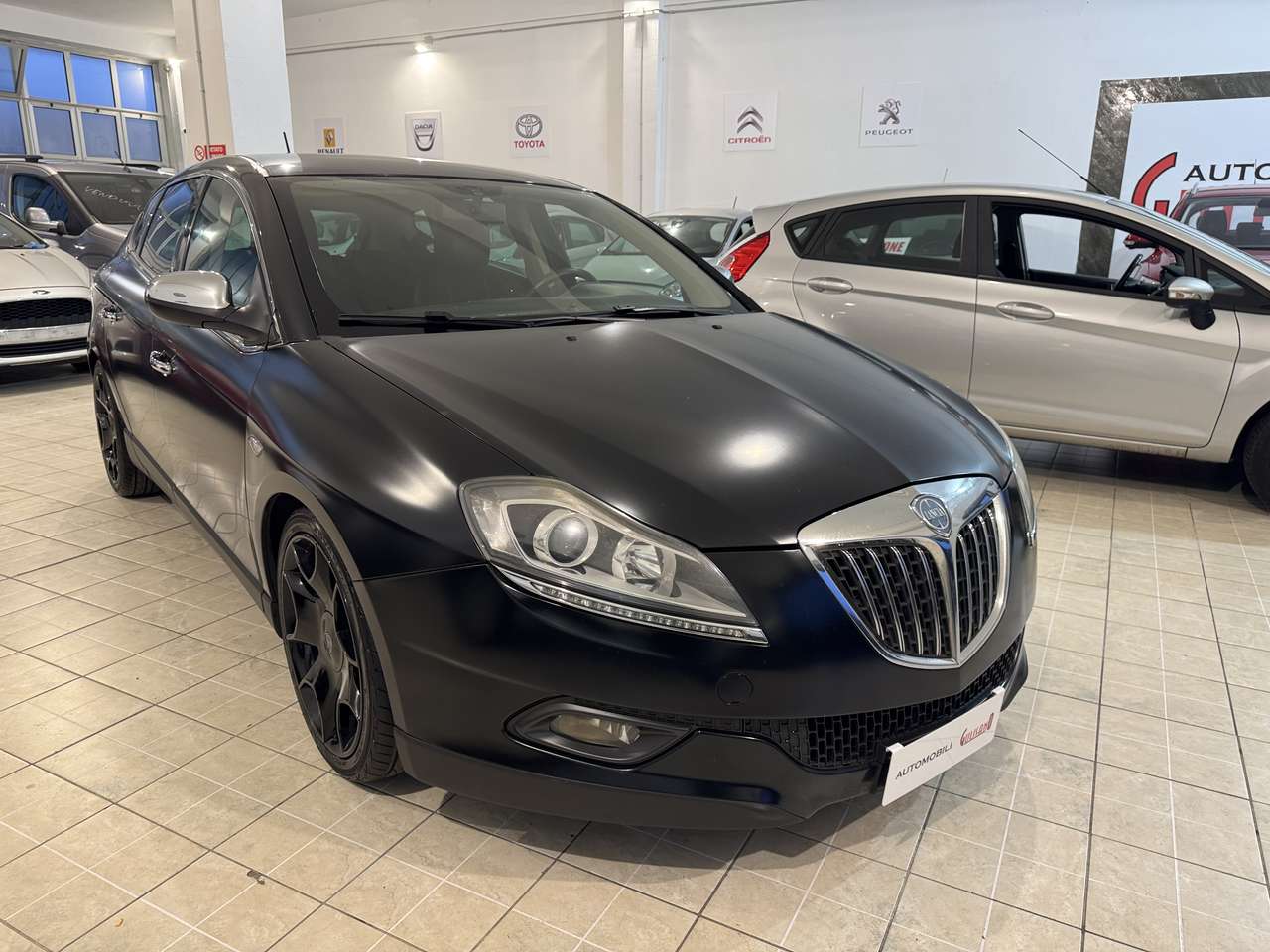 Lancia Delta 1.4 m-air Hard Black s&s 140cv