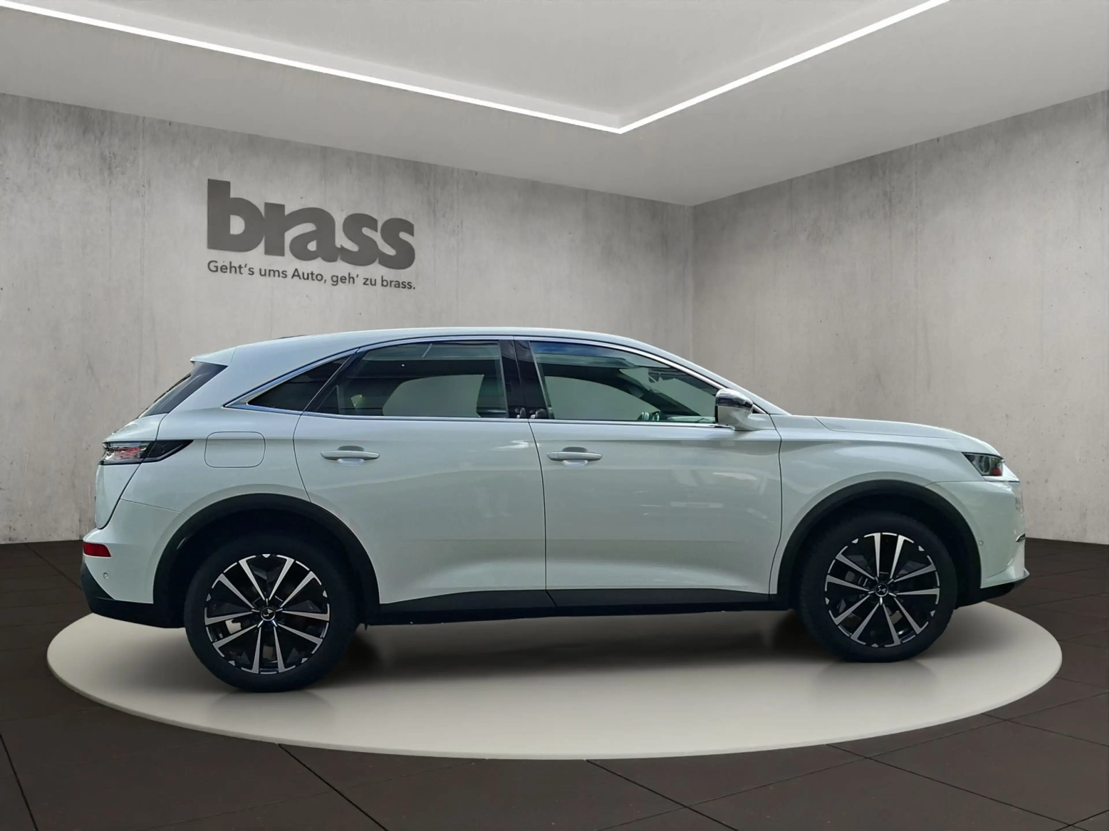 DS Automobiles DS 7 Bastille BlueHDI130 — photo 6