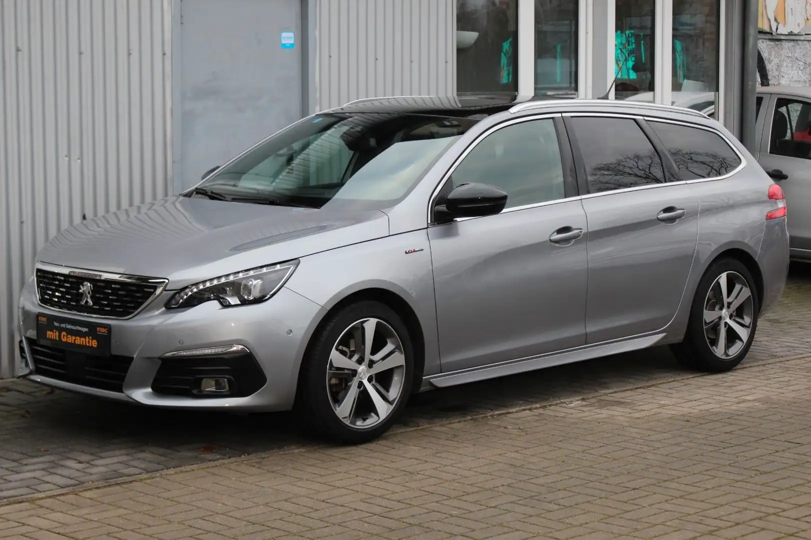 Peugeot 308 SW GT Line Automatik+Navi Kamera+ACC Grau - 1