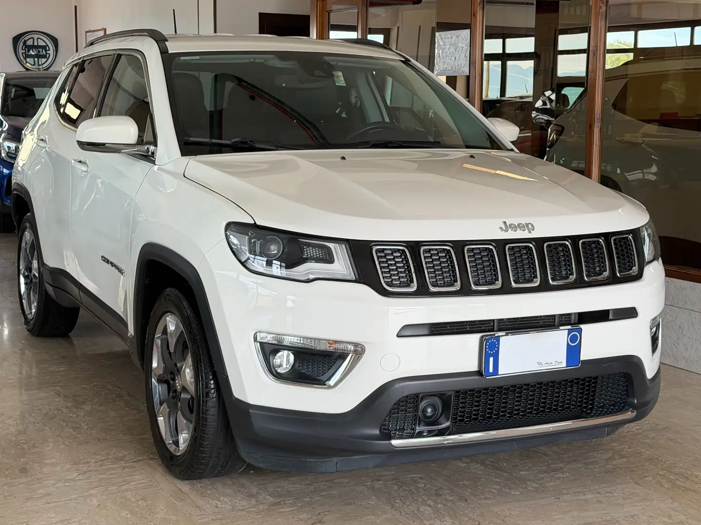 Jeep Compass 2WD 1.6 M.JET 120 cv. LIMITED (Nav) Bianco - 2