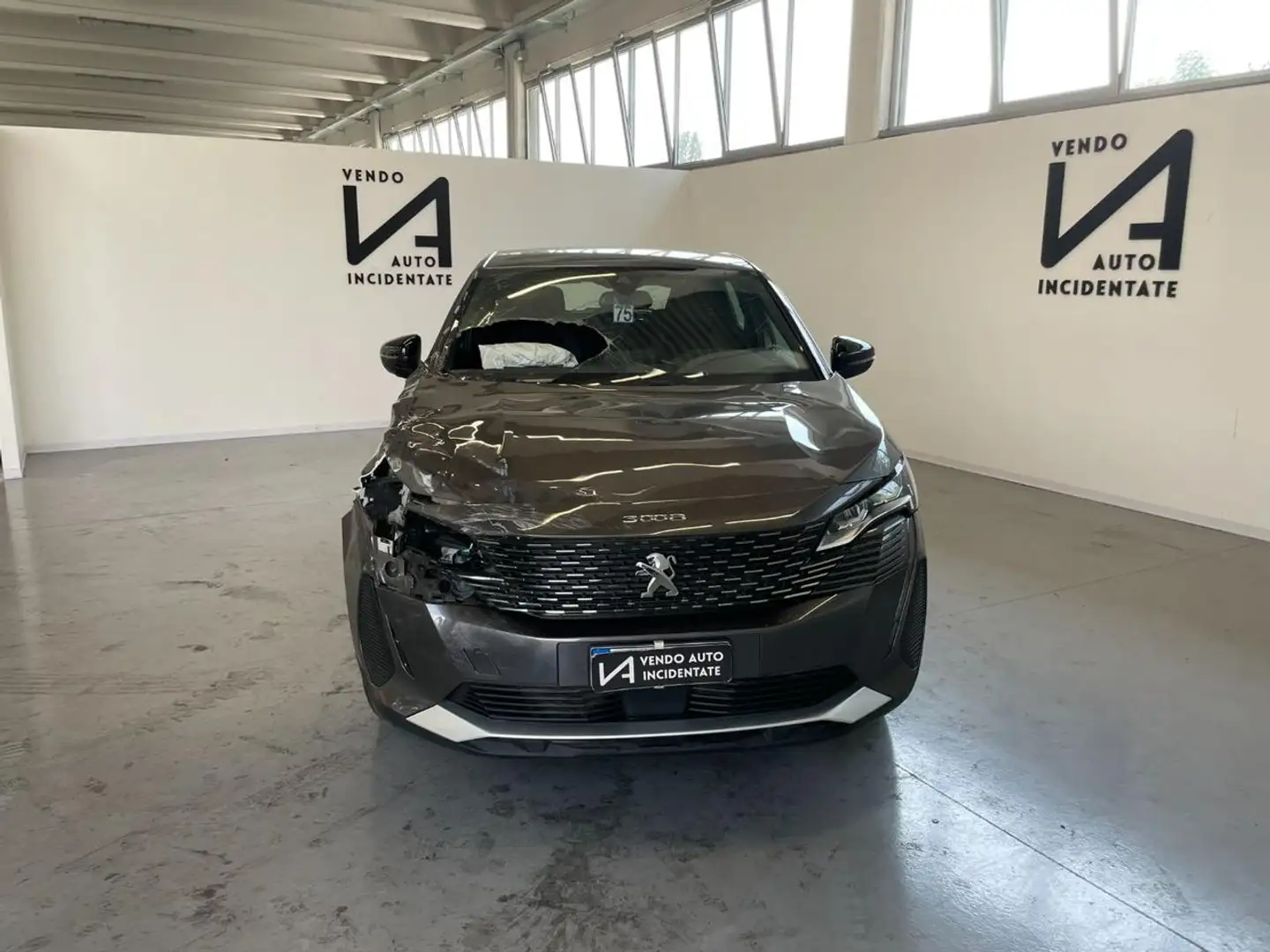 Peugeot 3008 1.5 BLUEHDI 130CV S&S EAT8 Grigio - 2