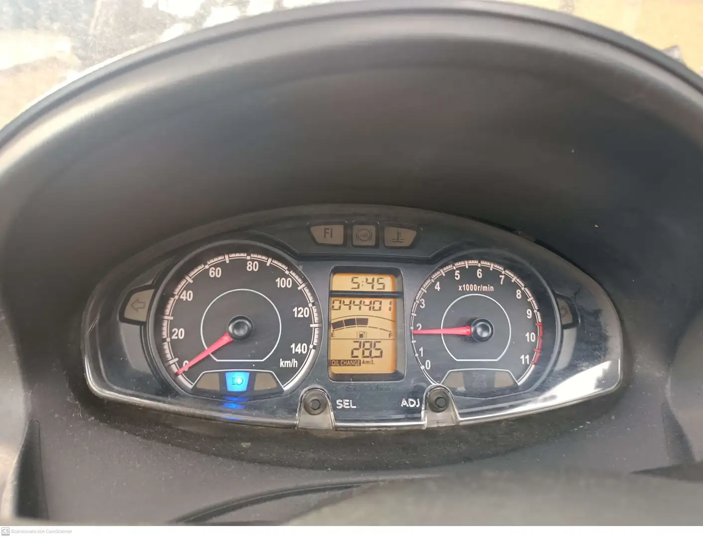 Suzuki Burgman 125 Szürke - 2