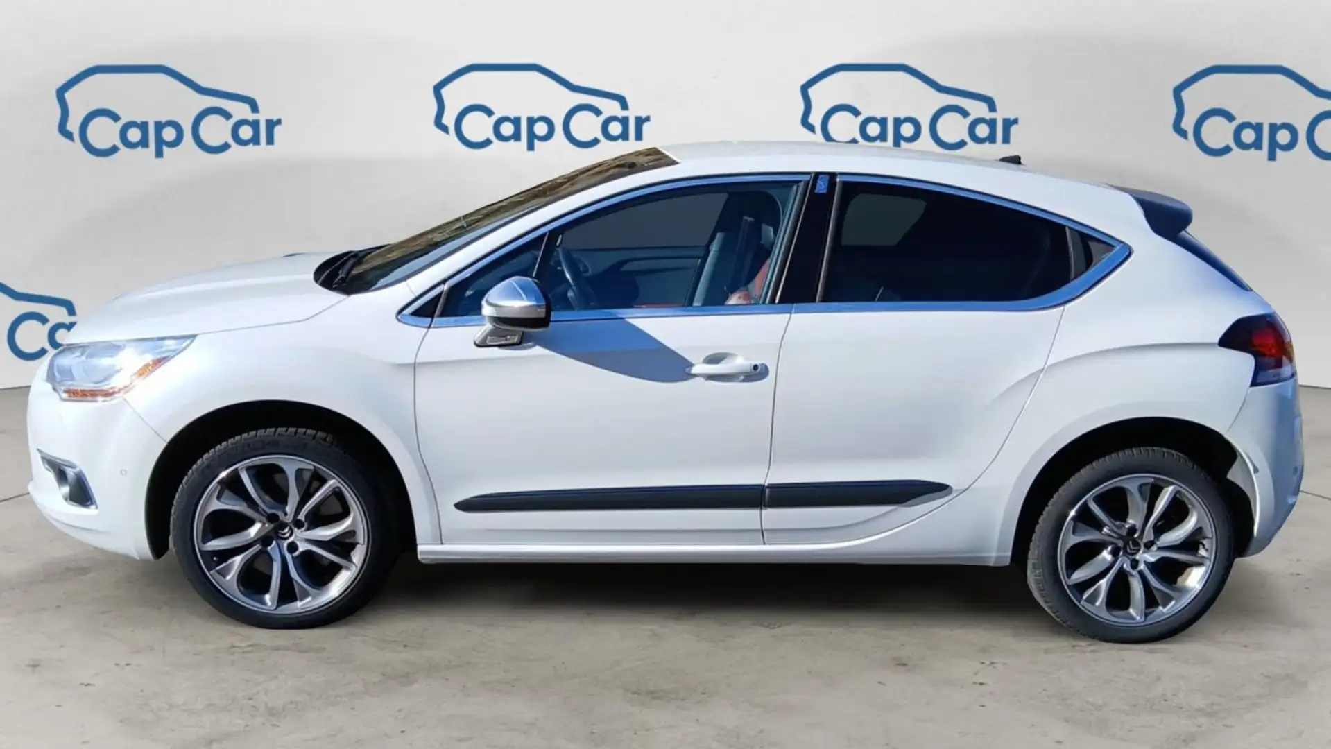 Citroen DS4 1.6 THP 200 Sport Chic Blanc - 2