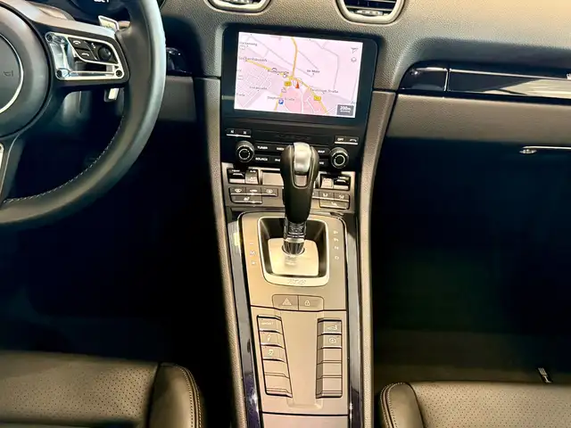 Porsche Cayman view 13