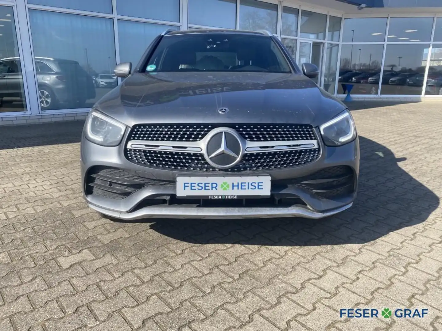 Mercedes-Benz GLC 220 d AMG 4Matic AMG-Line*LED*Navi Grau - 2