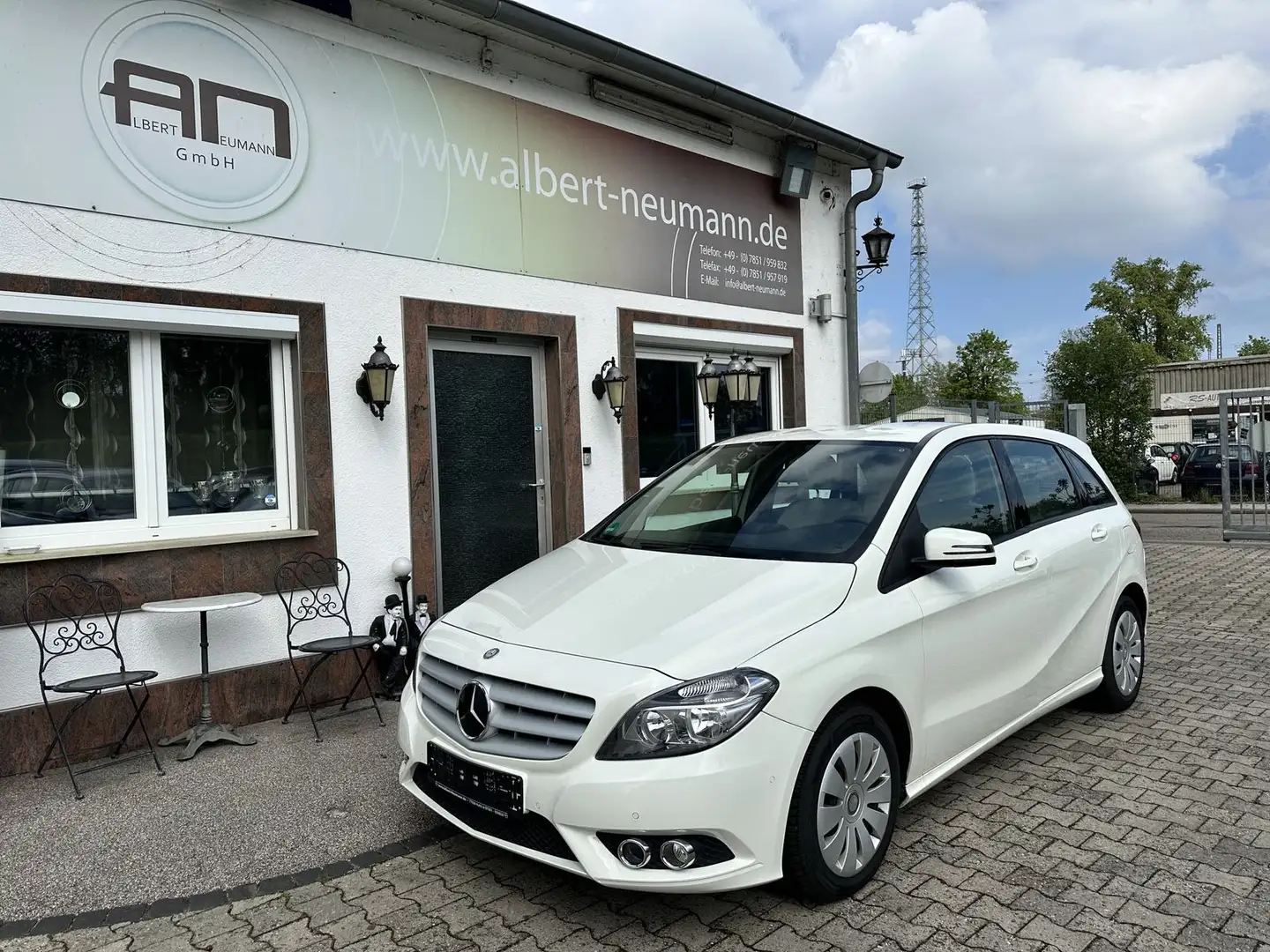 Mercedes-Benz B 220 4Matic 7G-DCT Style Alb - 2
