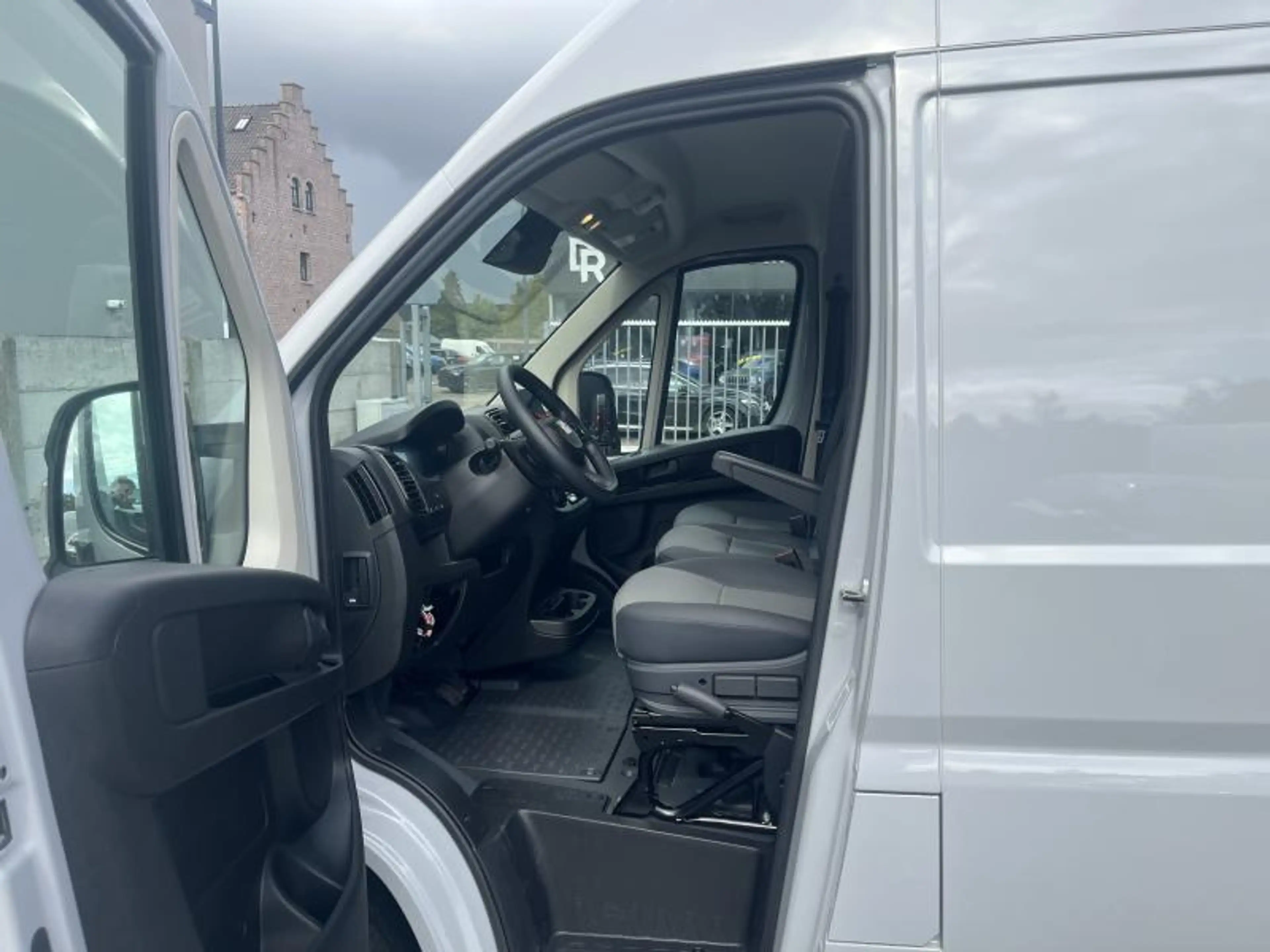 Fiat Ducato 29750€ ex BTW L3H2 140pk AT FL — photo 9