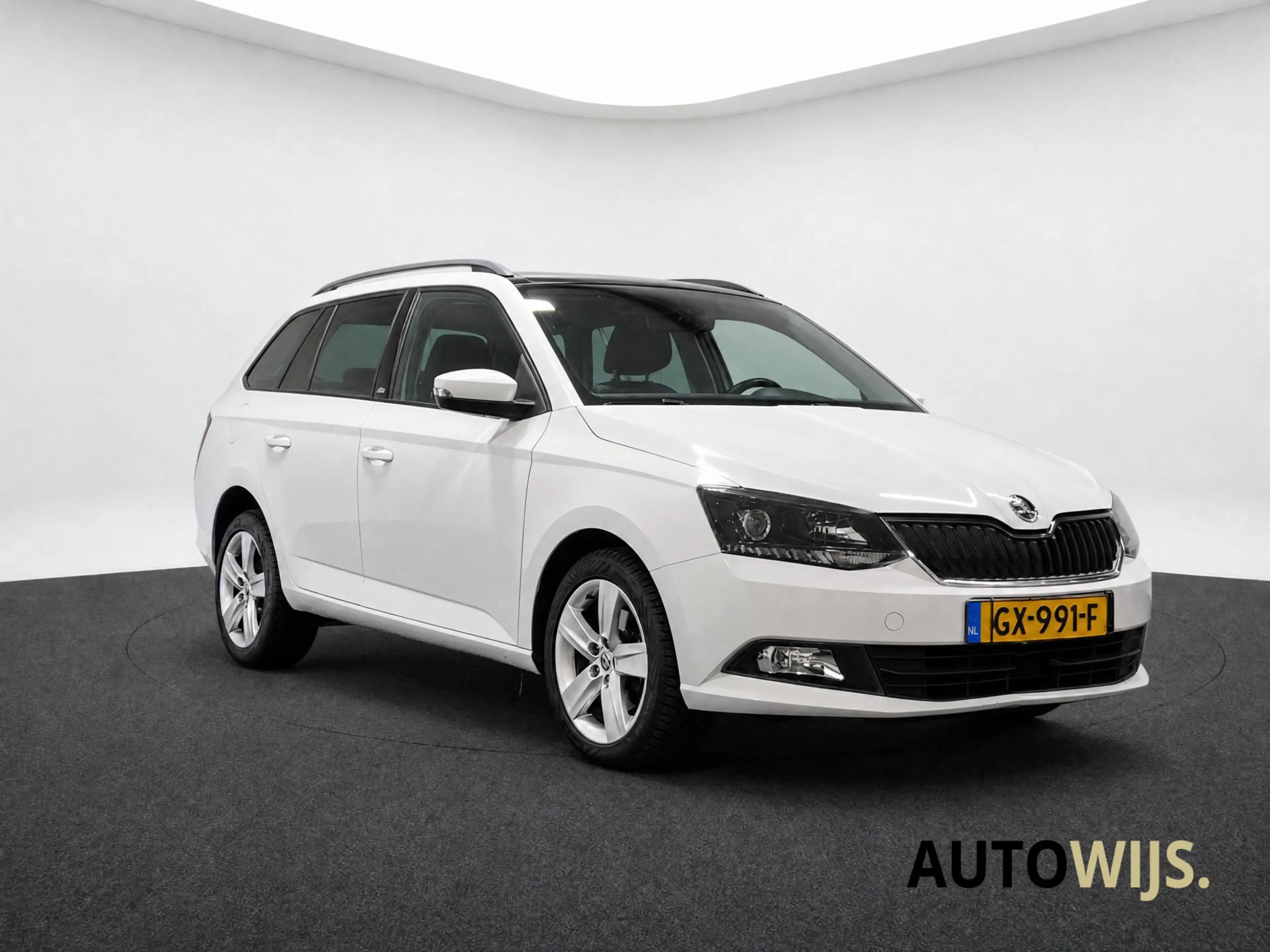Skoda Fabia Combi 1.2 TSI Edition|AUT|PANO|TREKHAAK|CLIMA|XENO — photo 6