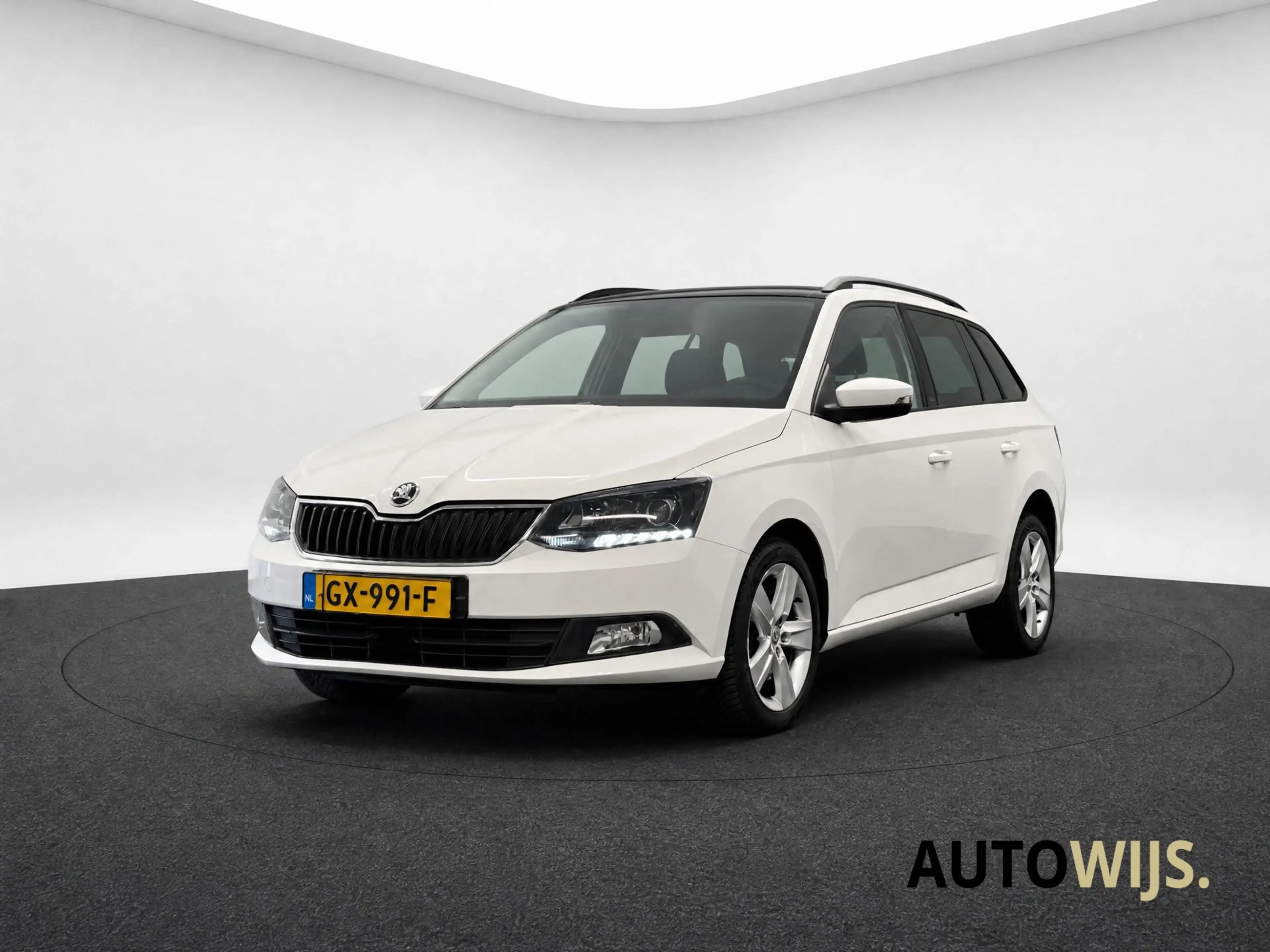 Skoda Fabia Combi 1.2 TSI Edition|AUT|PANO|TREKHAAK|CLIMA|XENO — photo 4