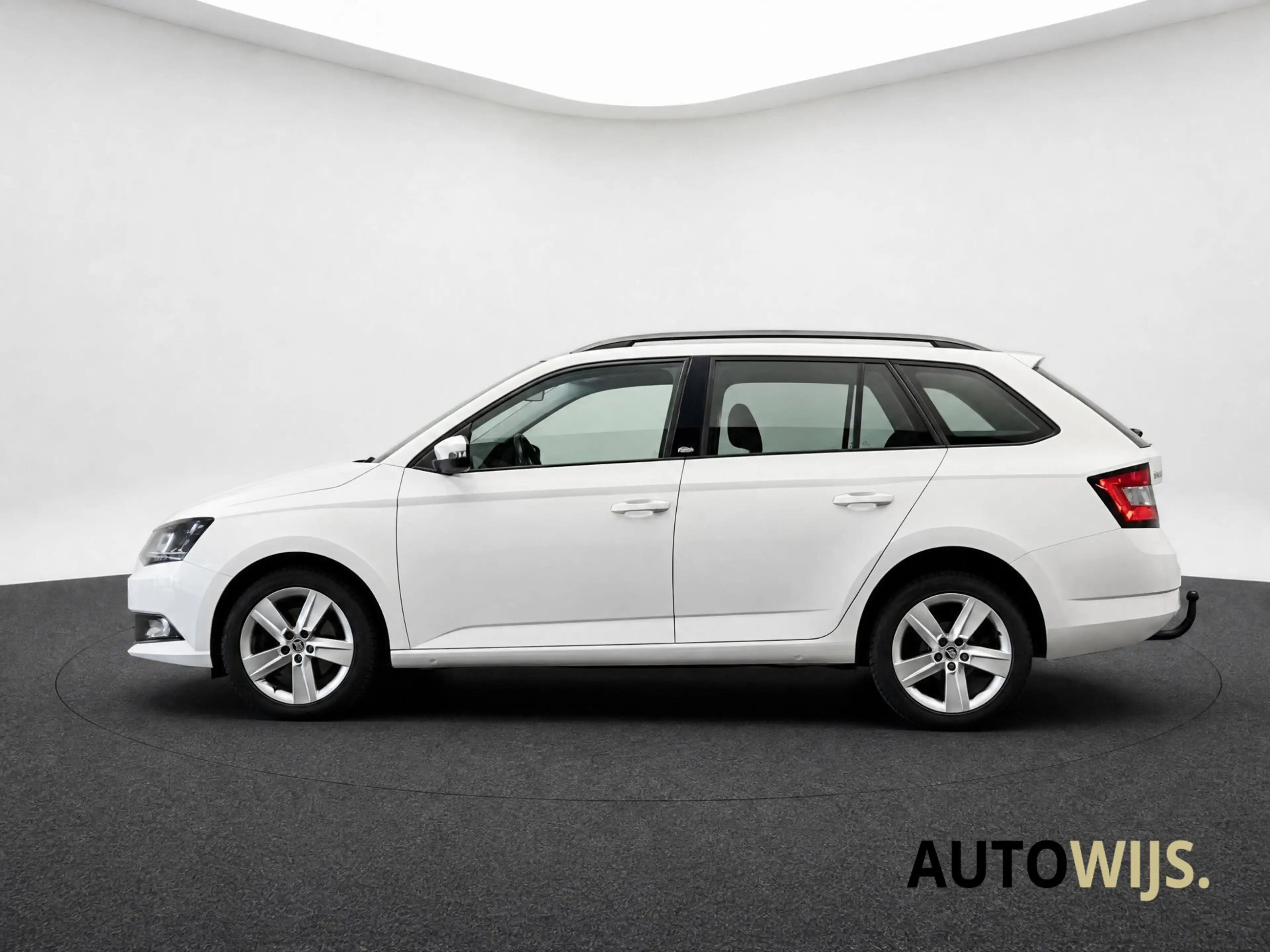 Skoda Fabia Combi 1.2 TSI Edition|AUT|PANO|TREKHAAK|CLIMA|XENO — photo 12
