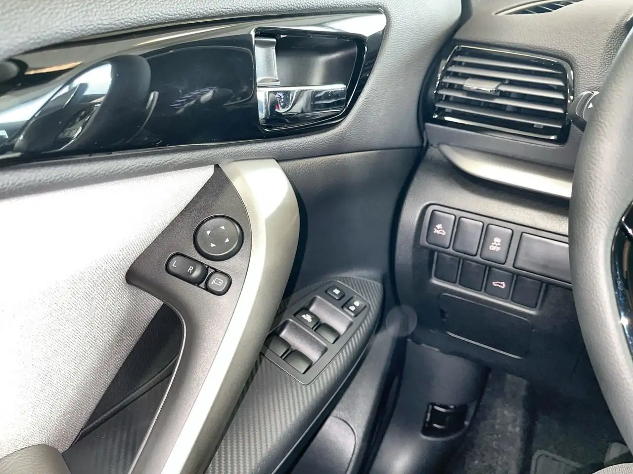 Mitsubishi Eclipse Cross fotografie Mitsubishi Eclipse Cross