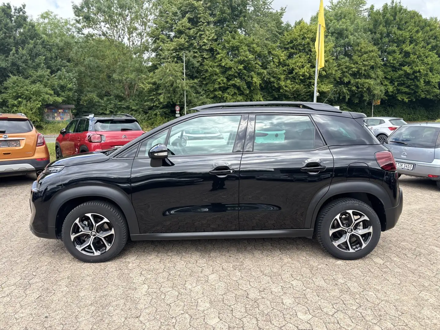 Citroen C3 Aircross PLUS NAVI/PDC/KlimaAT/LED/CarPlay Zwart - 2