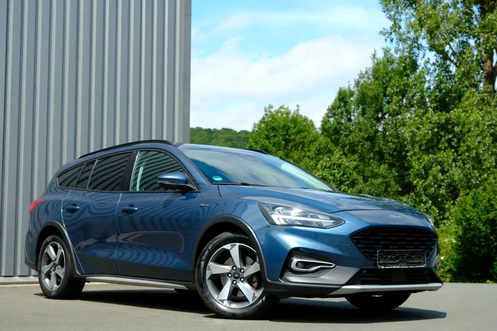 Ford Focus Turnier Active  2.0 TDCi EcoBlue/Aut./ACC Blau - 1