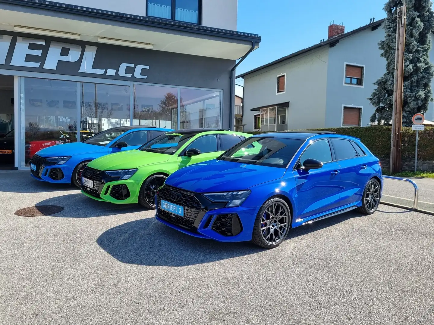 Audi RS3 Performance VOLL Neu mit Tageszulassung Nogaroblau Blau - 1