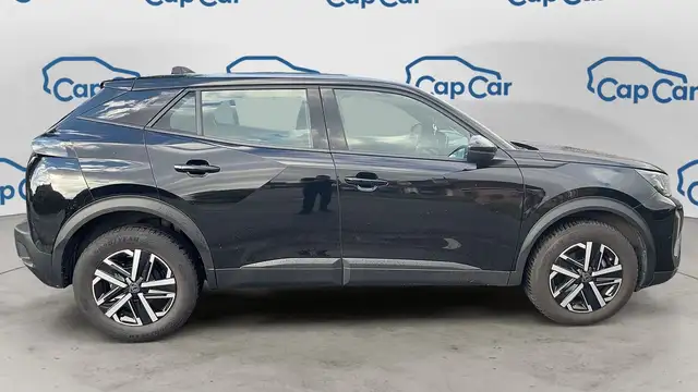 Peugeot 2008 view 4