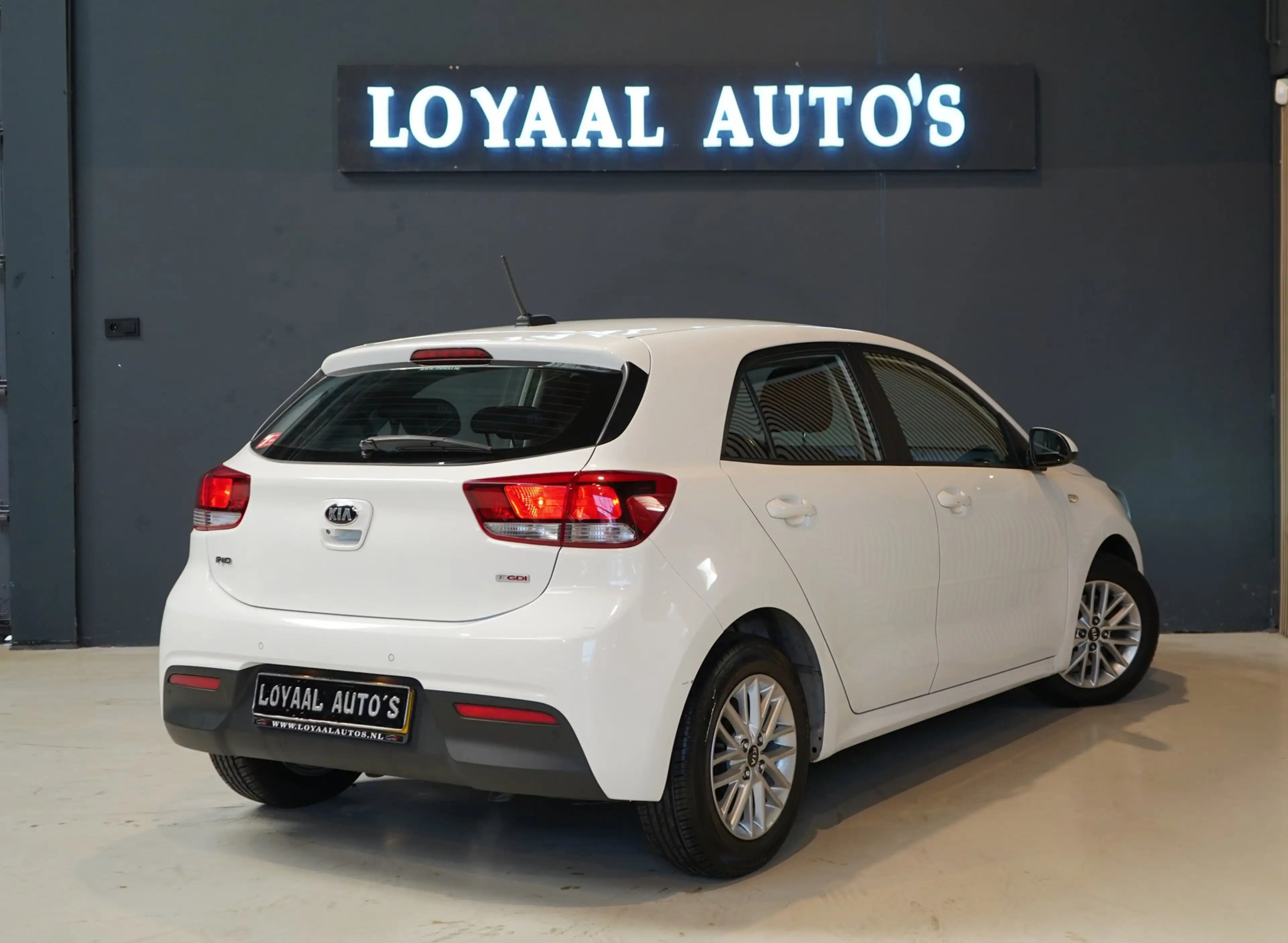Kia Rio 1.0 TGDI ComfortPlusLine Navigator | ACHTERUITRIJC — photo 8