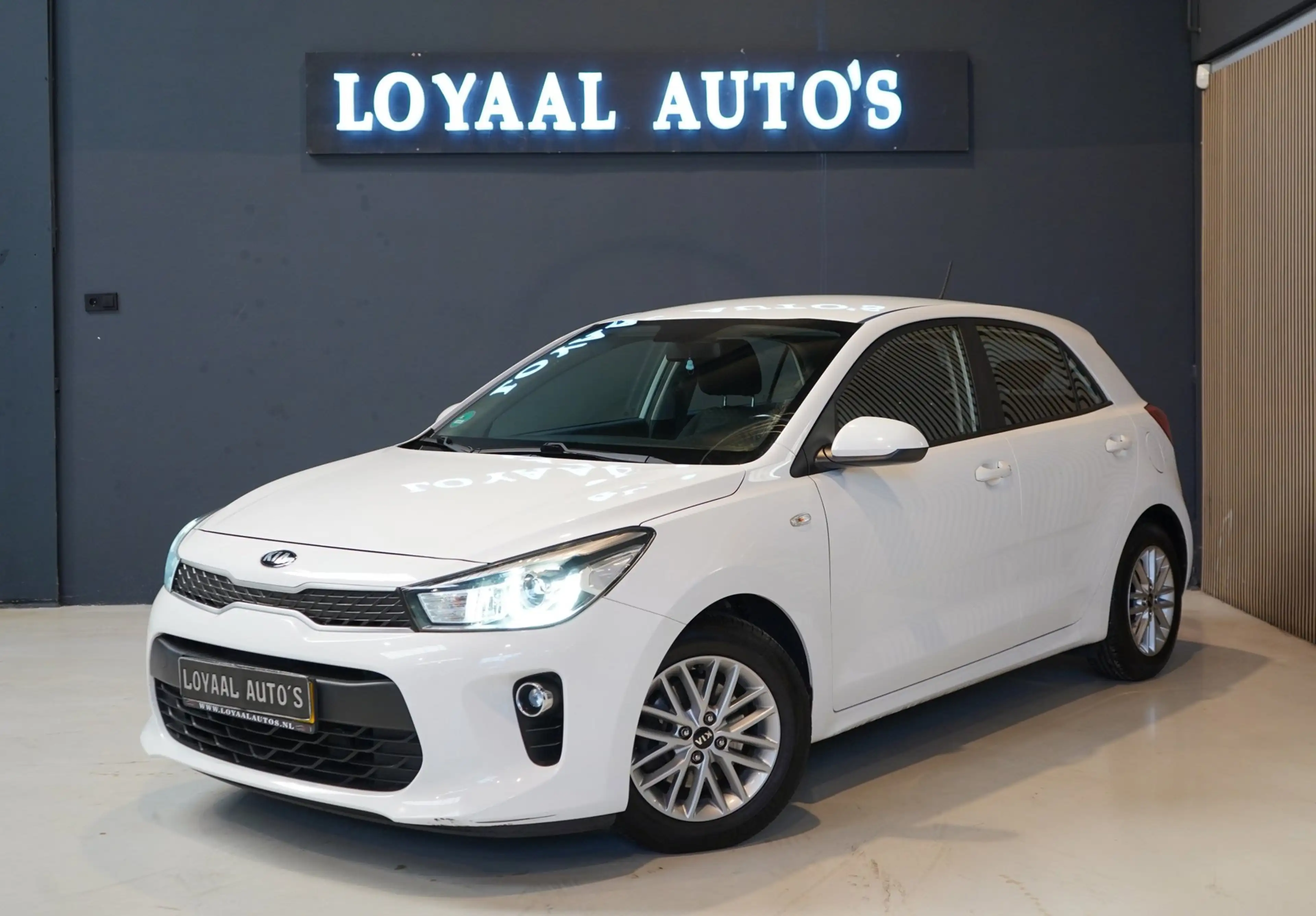 Kia Rio 1.0 TGDI ComfortPlusLine Navigator | ACHTERUITRIJC — photo 4