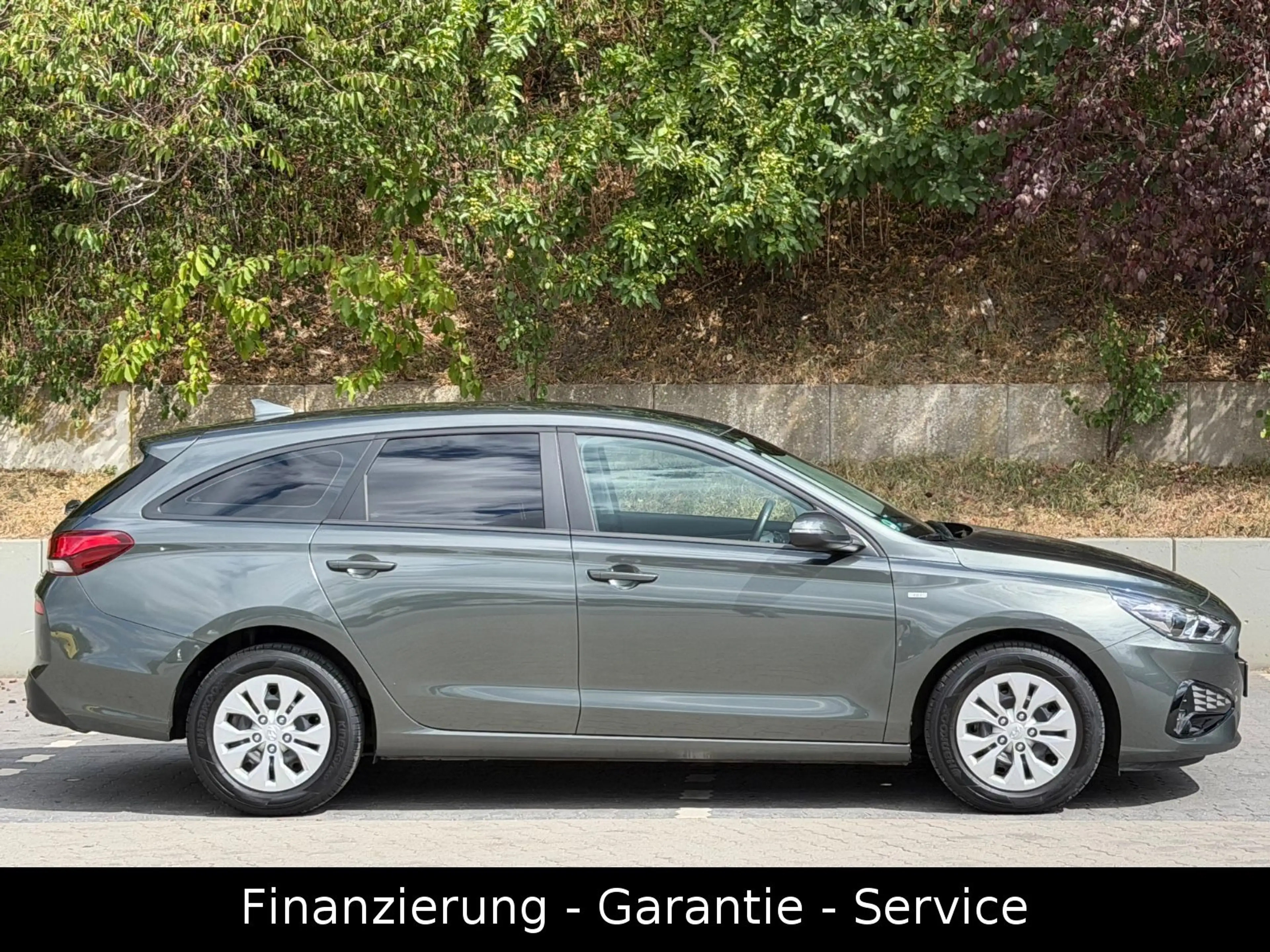 Hyundai i30 cw Select AUTOMATIK/CARPLAY/1HAND/KAMERA/TEM — photo 4