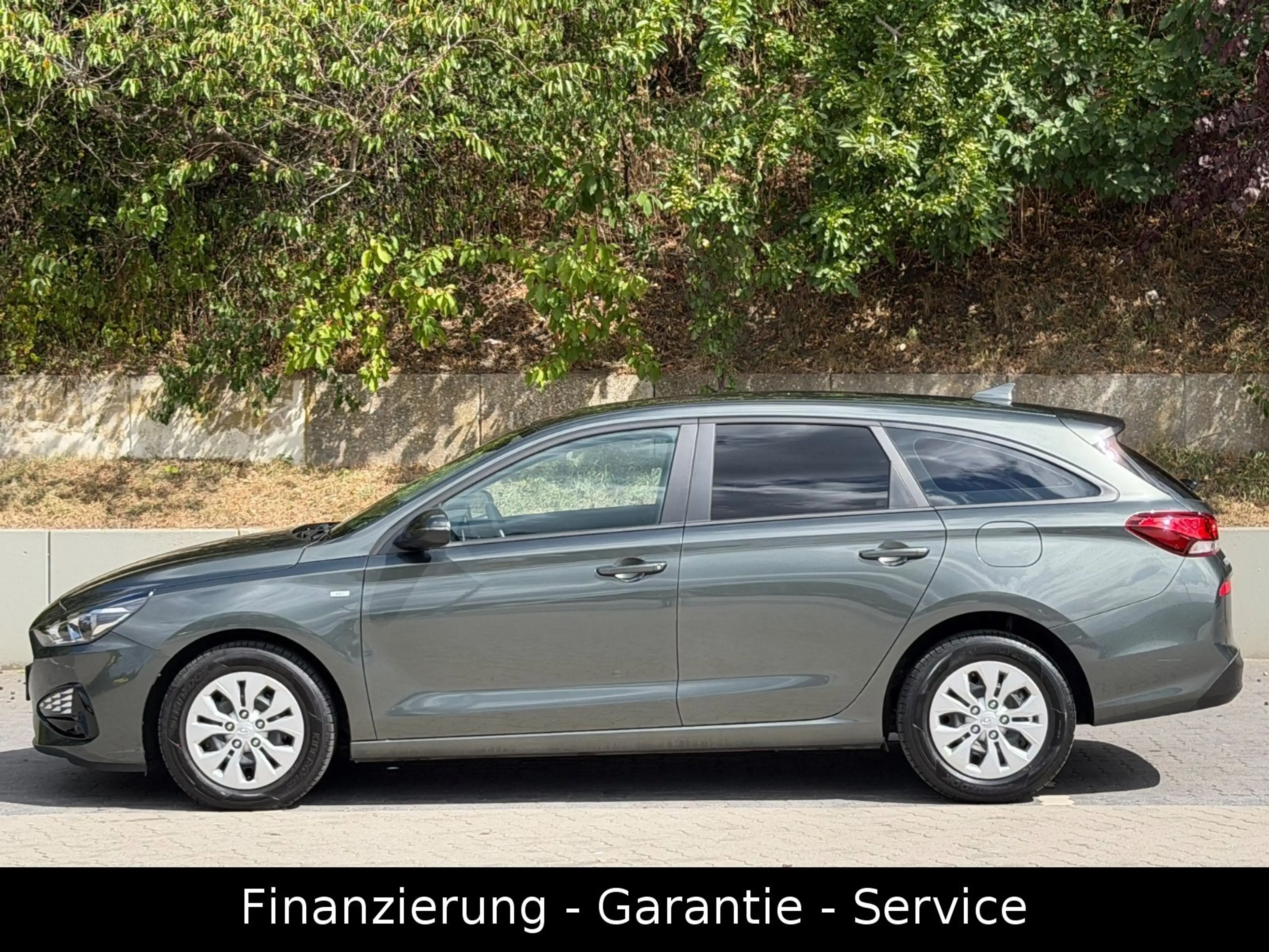 Hyundai i30 cw Select AUTOMATIK/CARPLAY/1HAND/KAMERA/TEM — photo 8