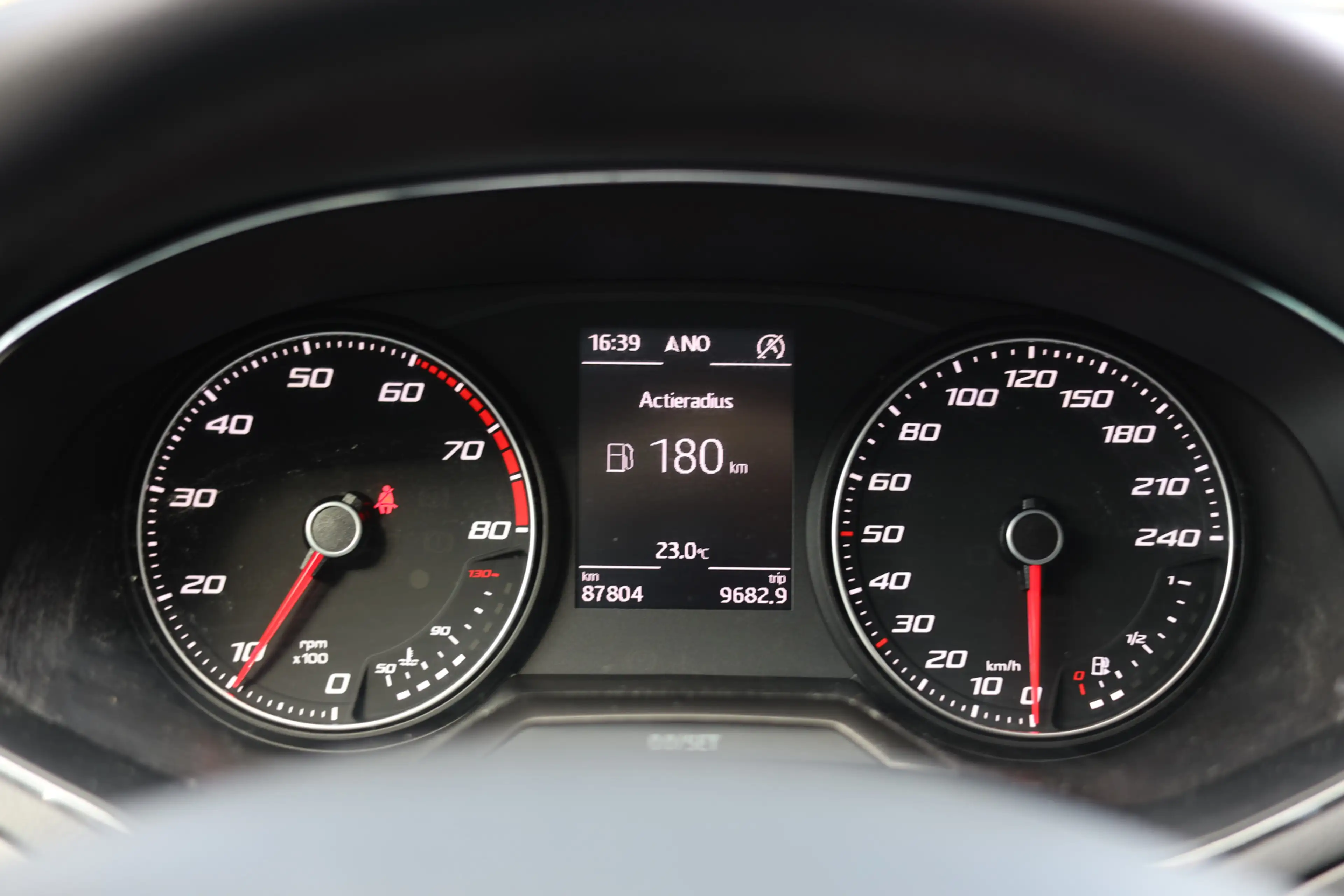SEAT Ibiza 1.0 TSI FR I CARPLAY I CAMERA I TREKHAAK — photo 10