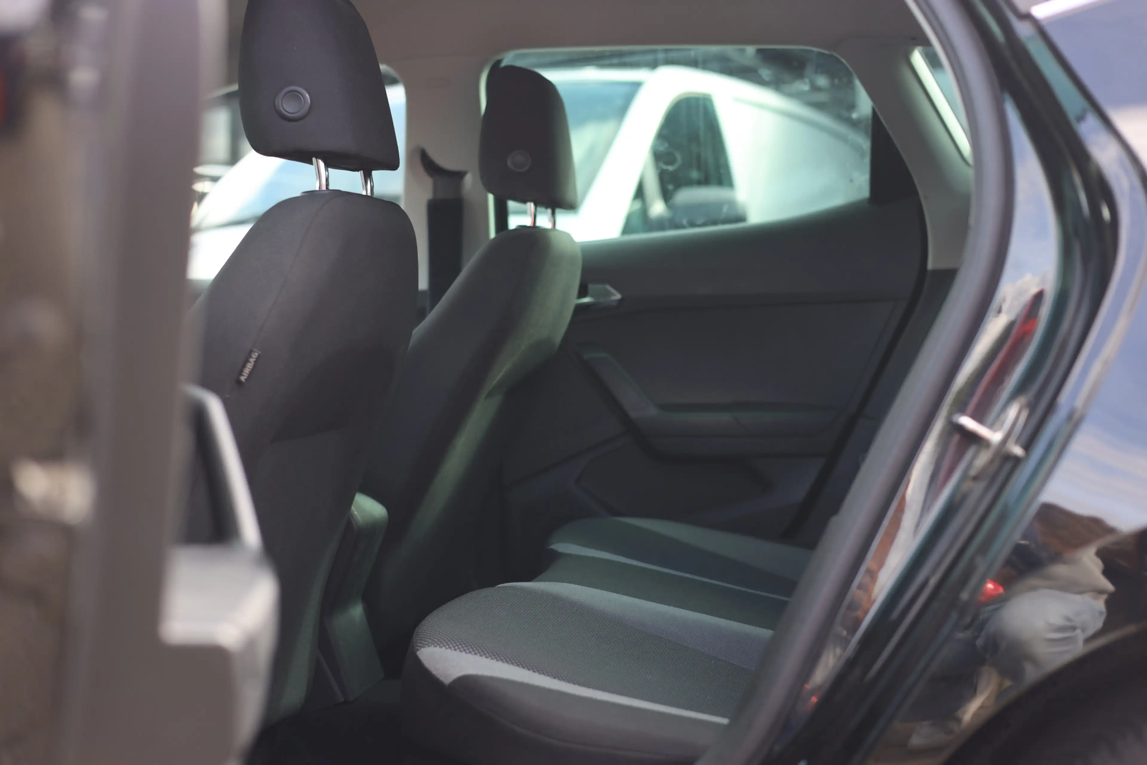 SEAT Ibiza 1.0 TSI FR I CARPLAY I CAMERA I TREKHAAK — photo 9