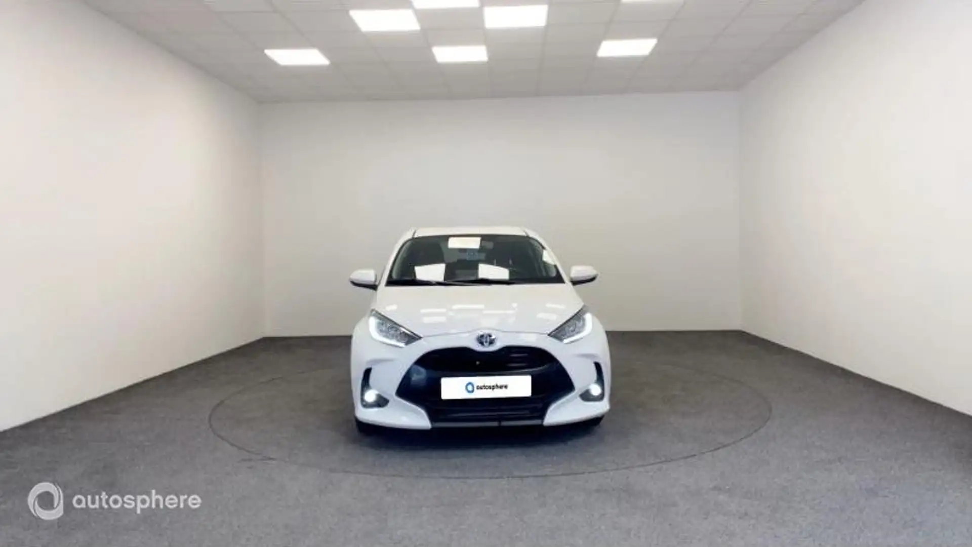 Toyota Yaris 116h Design 5p MY22 - 2