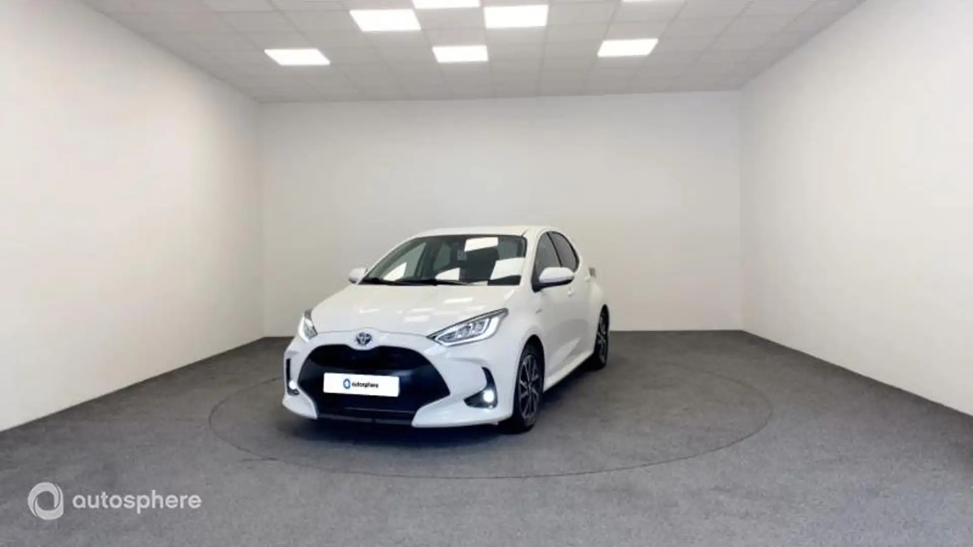 Toyota Yaris 116h Design 5p MY22 - 1