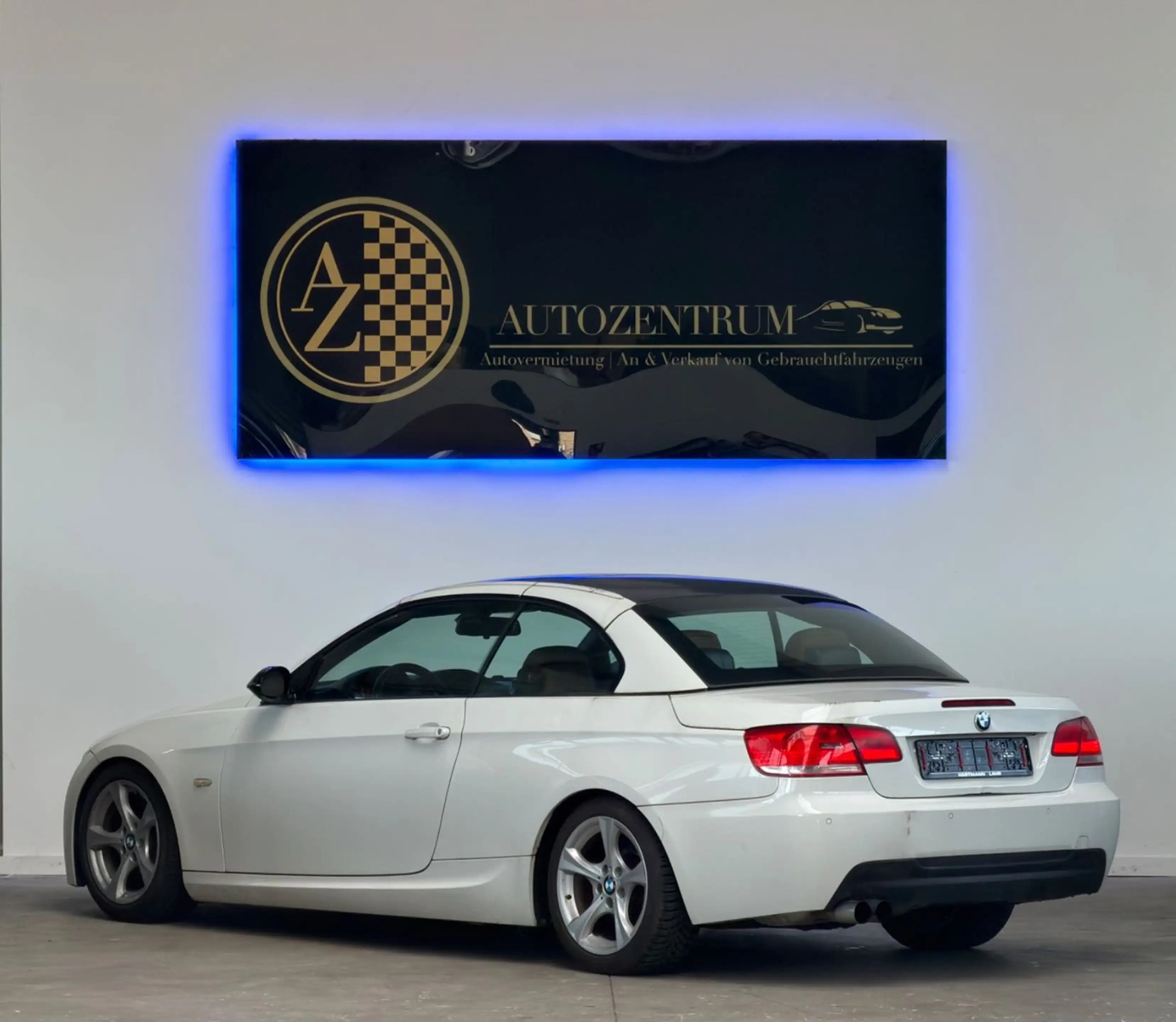 BMW 325 i Cabrio M-Paket *ANGLE-EYES* LEDER*NAVI* — photo 5