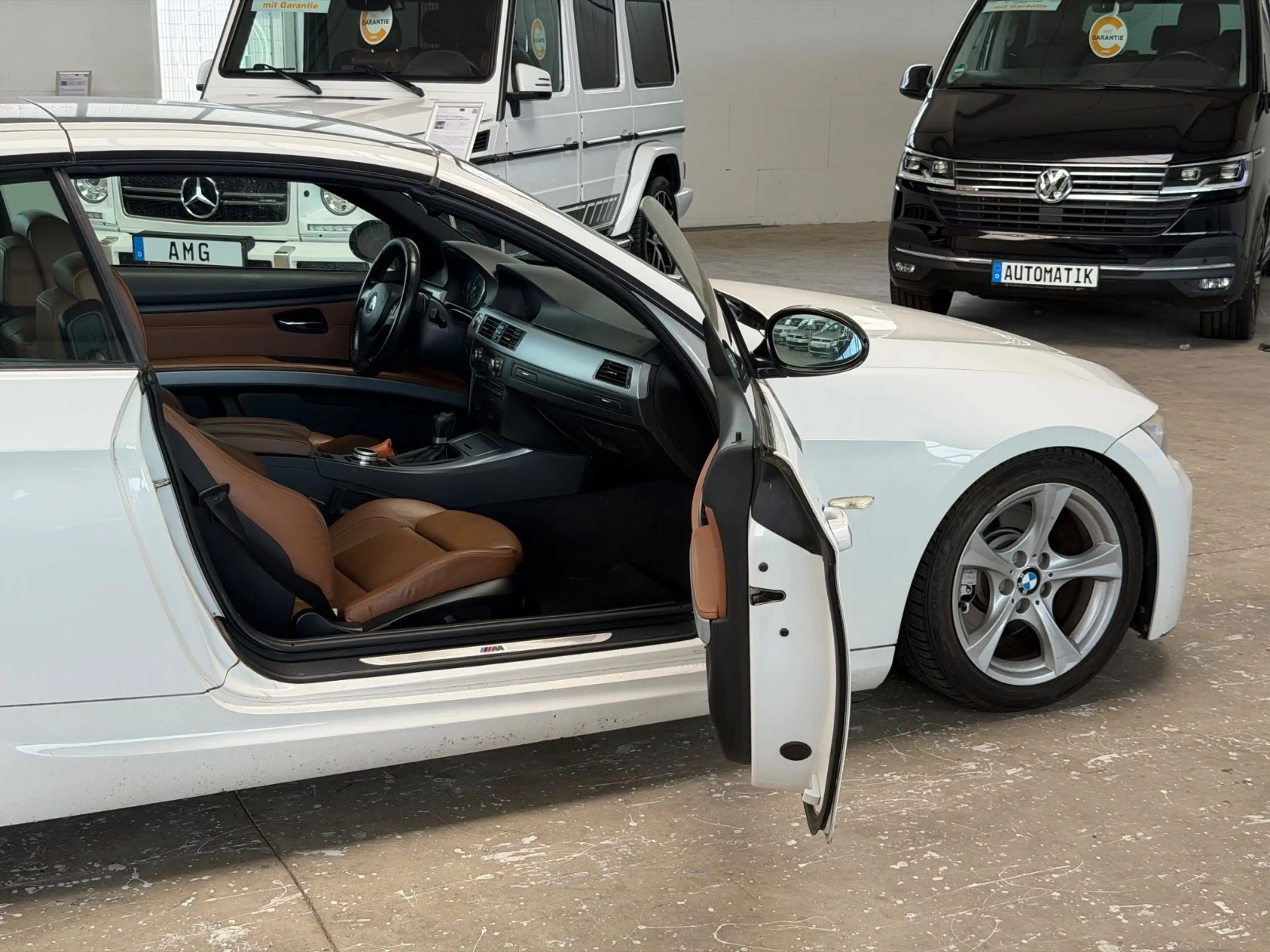 BMW 325 i Cabrio M-Paket *ANGLE-EYES* LEDER*NAVI* — photo 8