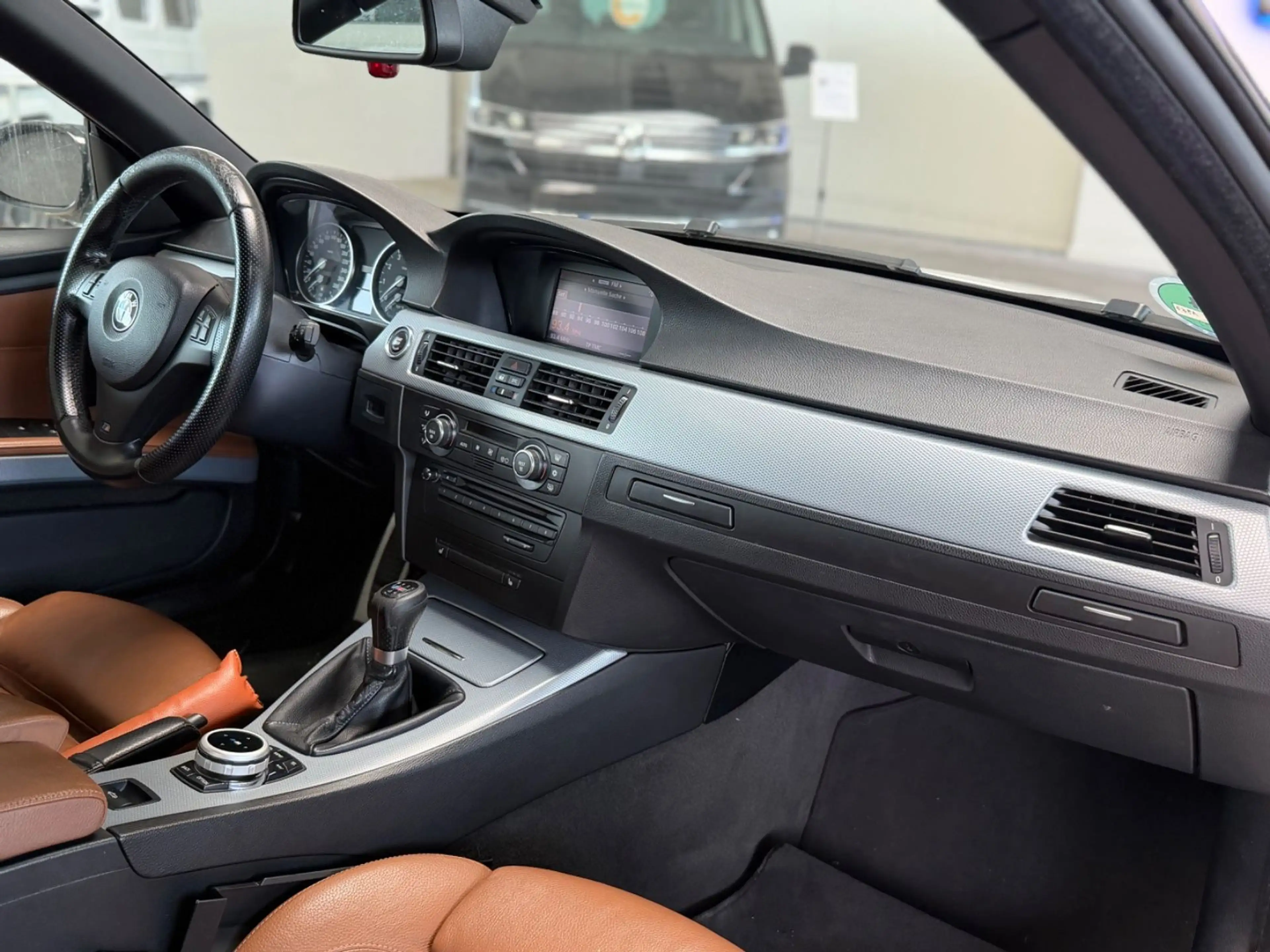 BMW 325 i Cabrio M-Paket *ANGLE-EYES* LEDER*NAVI* — photo 11