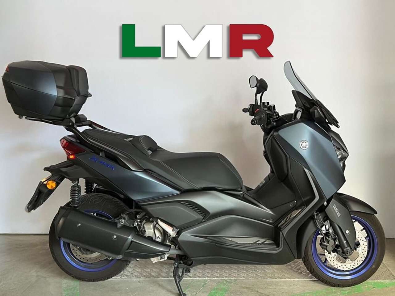 Yamaha X-Max 300 + BAULETTO ORIGINALE