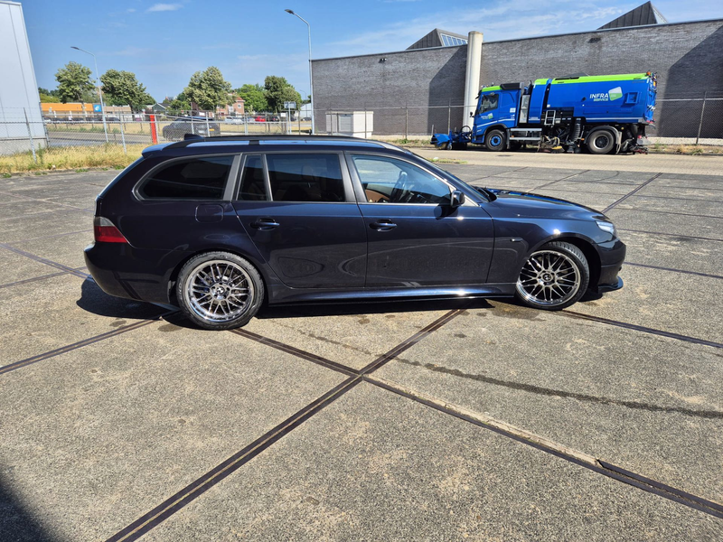BMW 530 5-serie Touring 530i High Executive/LEDER/19INCH — photo 9