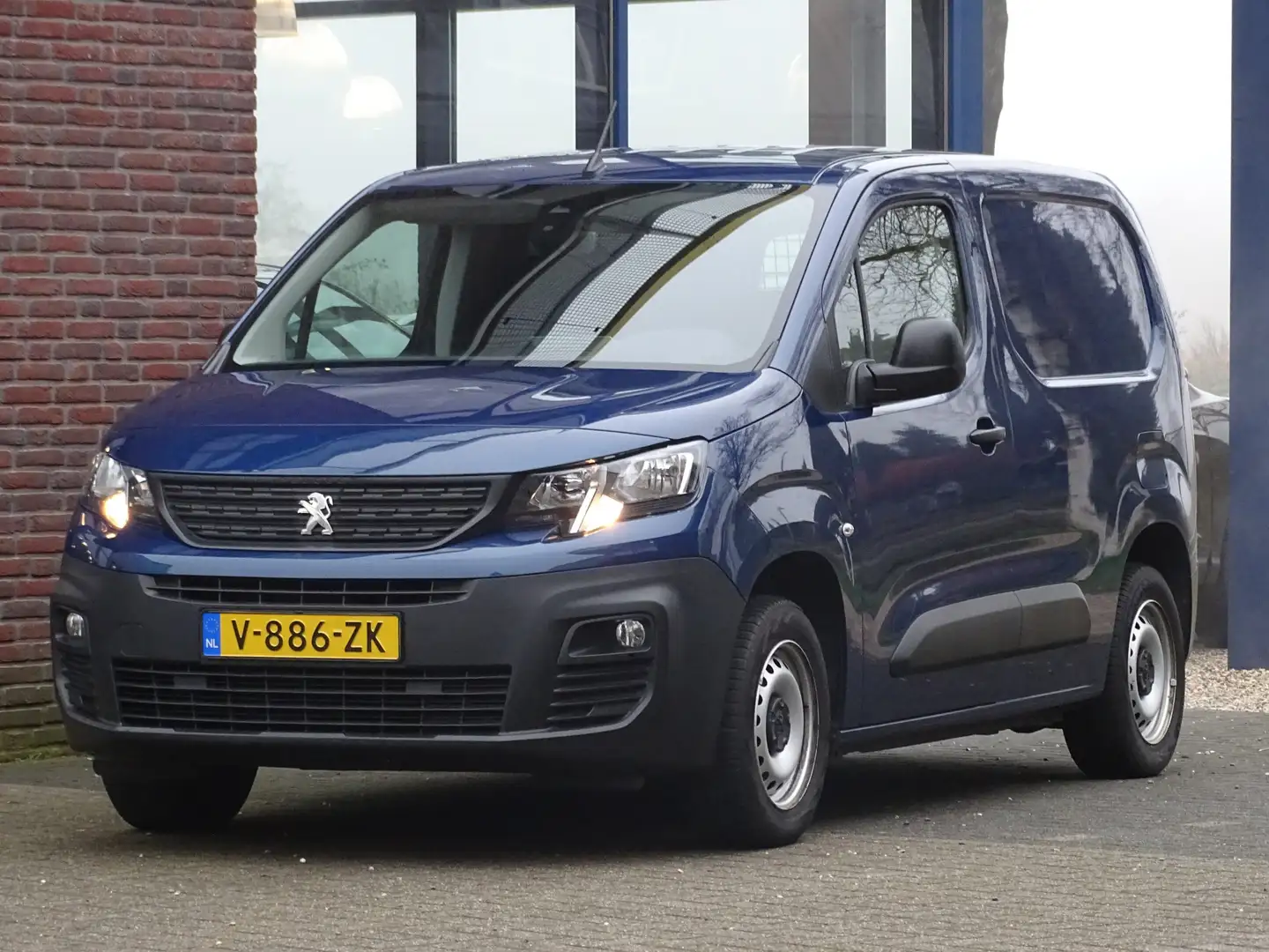 Peugeot Partner 1.5 BlueHDI Premium Blauw - 1