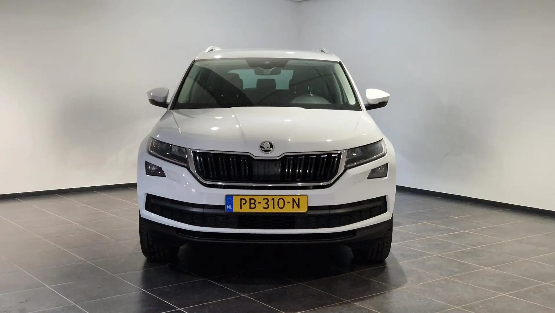 Skoda Kodiaq 2.0 TSI 4x4 Style | Trekhaak | Stoelverwarming | C Wit - 2