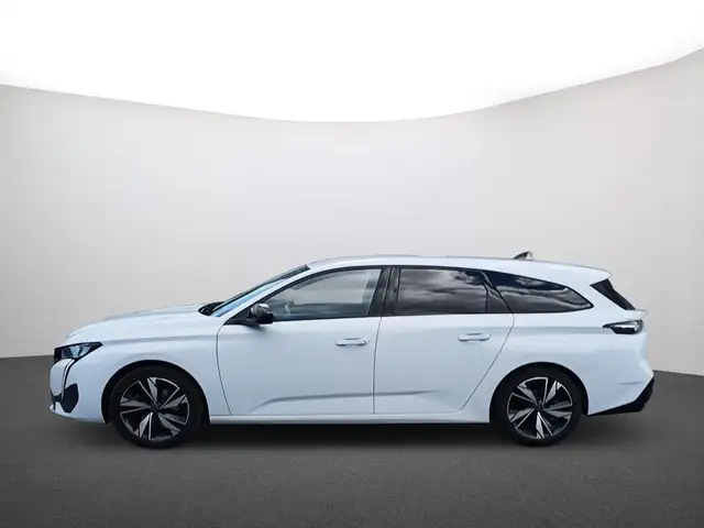 Peugeot 308 view 4