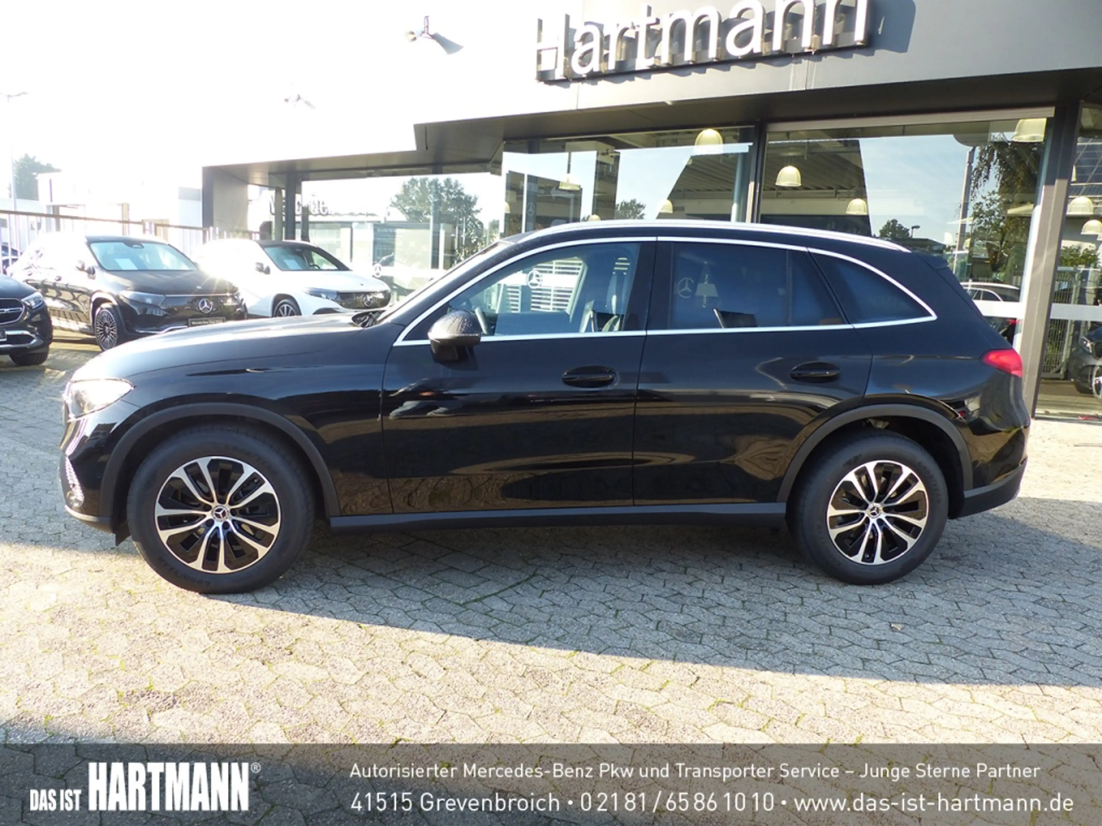 Mercedes-Benz GLC 200 4M AVANTGARDE+AHK+DISTRNIC+TOTWNKL+MEMRY — photo 2